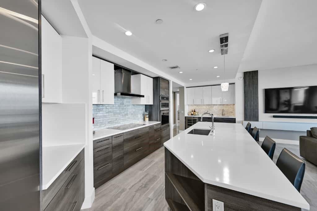 100 E Las Olas Blvd #4103 Fort Lauderdale, FL 33301