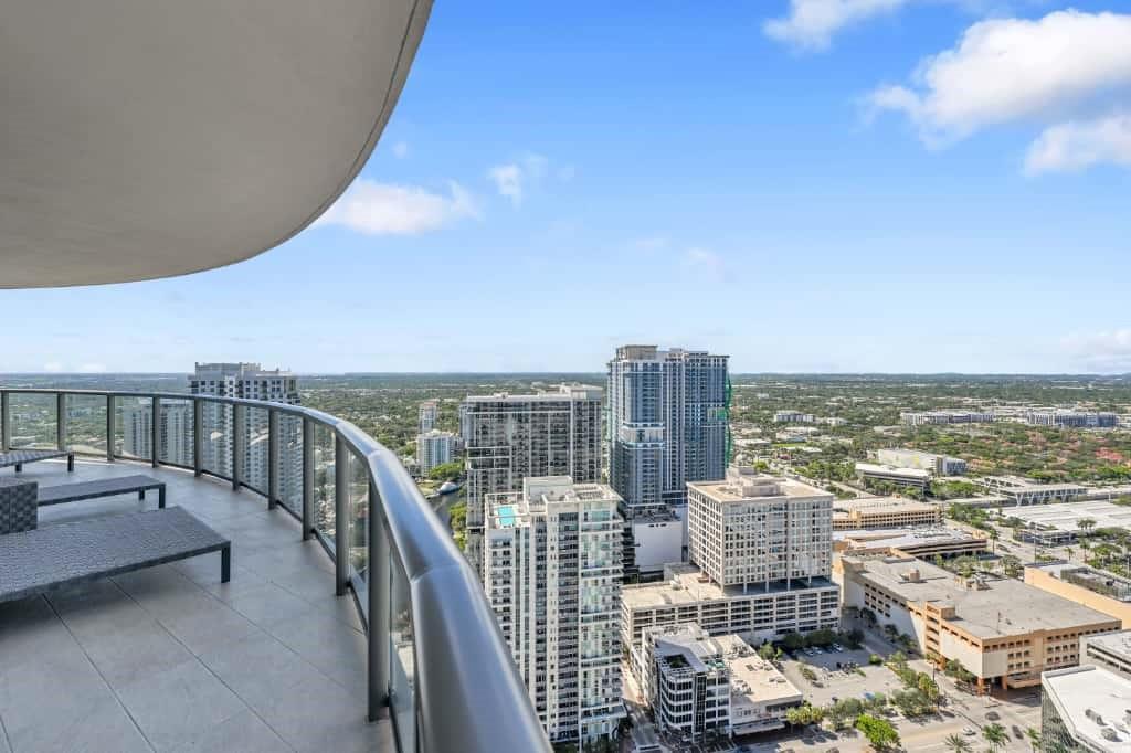 100 E Las Olas Blvd #4103 Fort Lauderdale, FL 33301