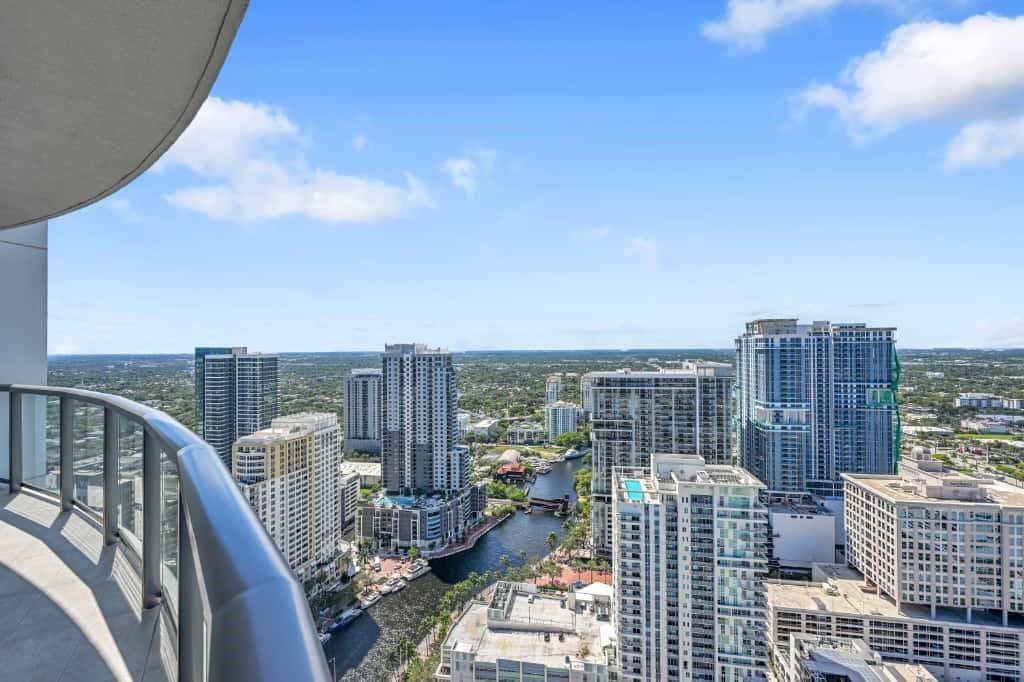 100 E Las Olas Blvd #4103 Fort Lauderdale, FL 33301