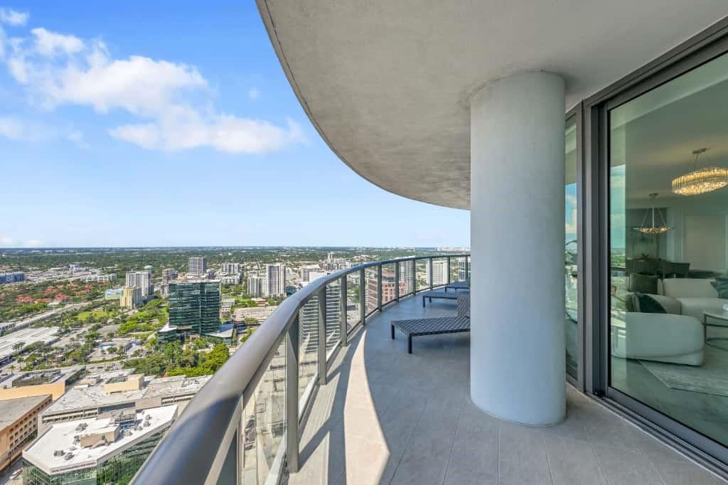 100 E Las Olas Blvd #4103 Fort Lauderdale, FL 33301