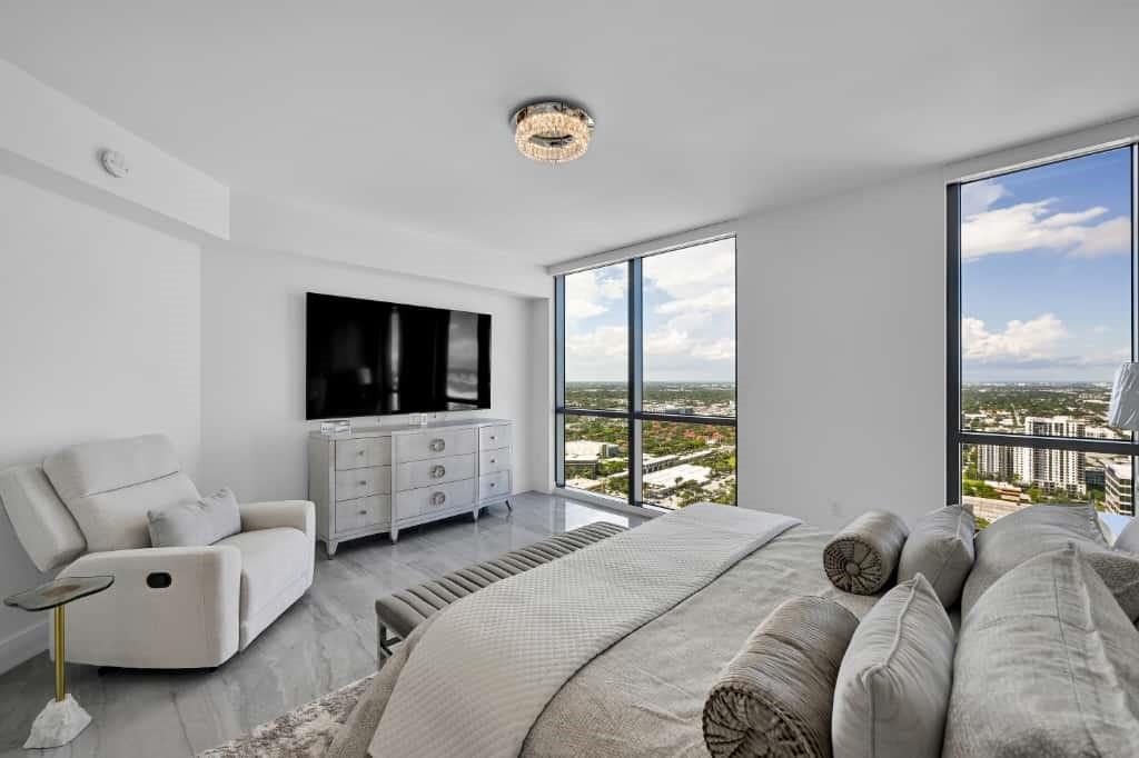 100 E Las Olas Blvd #4103 Fort Lauderdale, FL 33301