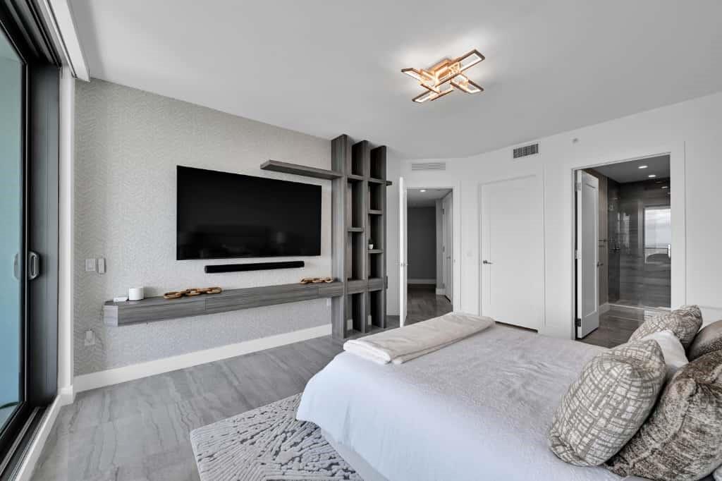 100 E Las Olas Blvd #4103 Fort Lauderdale, FL 33301