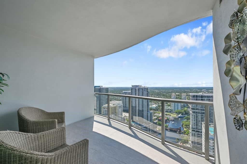 100 E Las Olas Blvd #4103 Fort Lauderdale, FL 33301