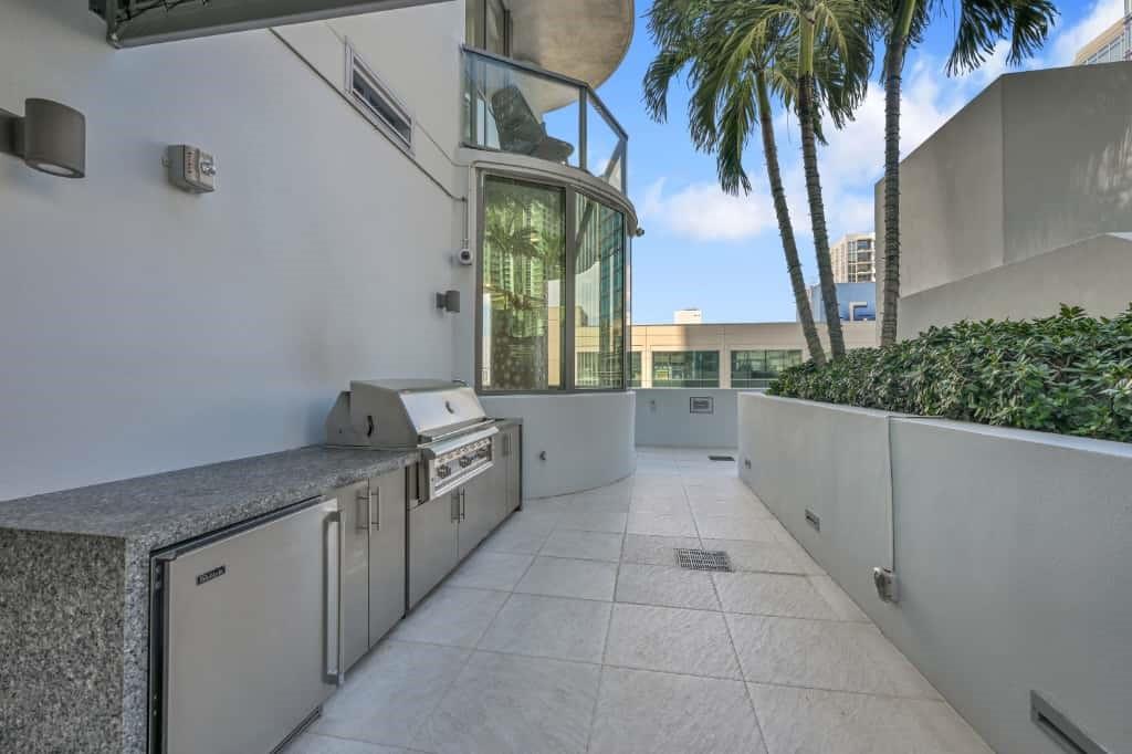 100 E Las Olas Blvd #4103 Fort Lauderdale, FL 33301