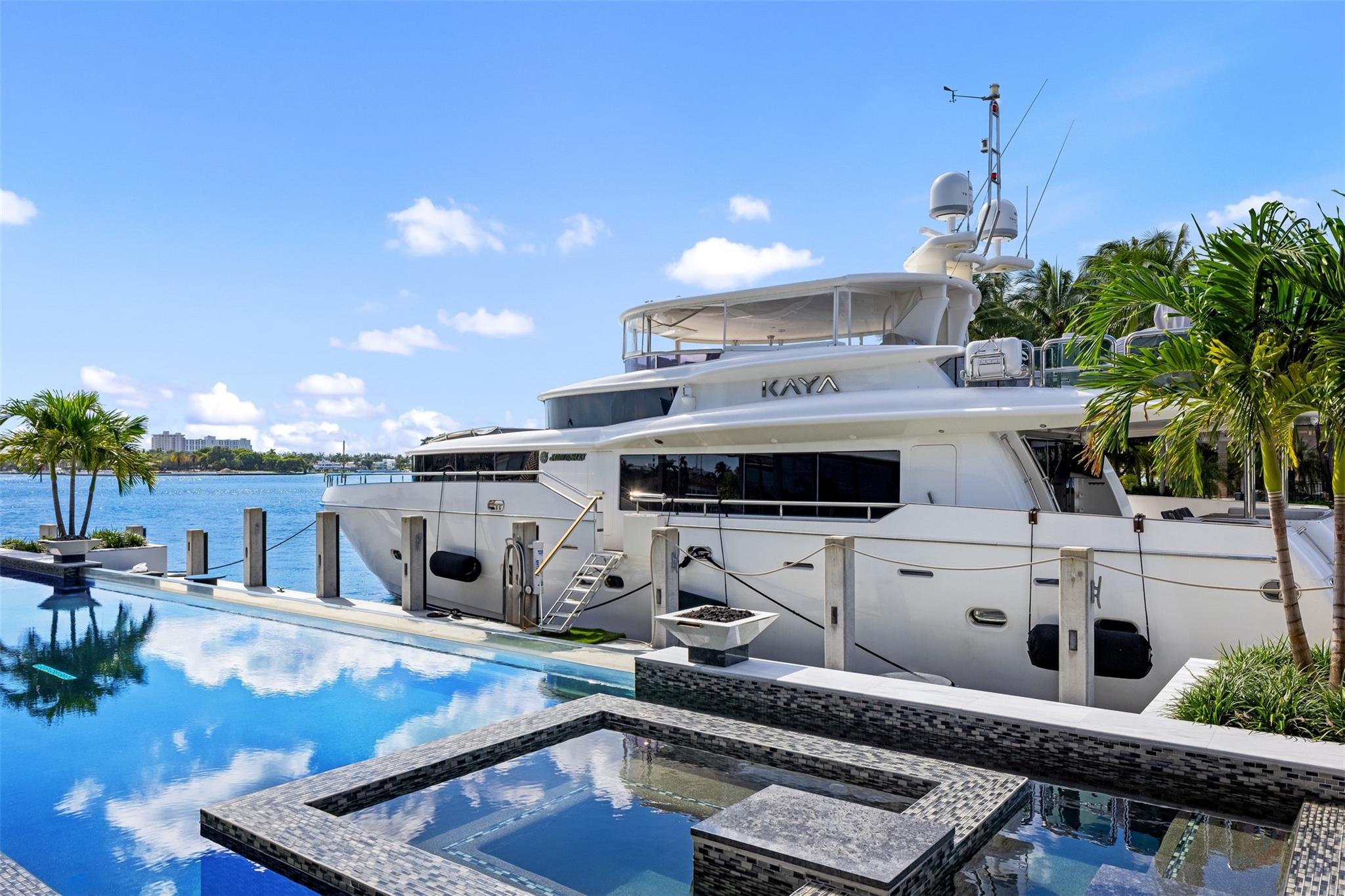 1845 SE 7th St Fort Lauderdale, FL 33316 1845 SE 7th St Fort Lauderdale, FL 33316