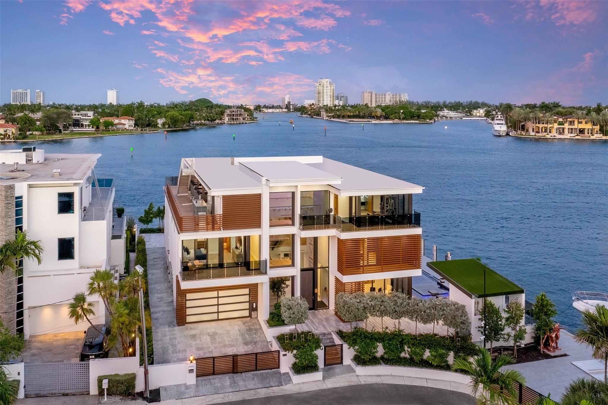 1845 SE 7th St Fort Lauderdale, FL 33316 1845 SE 7th St Fort Lauderdale, FL 33316