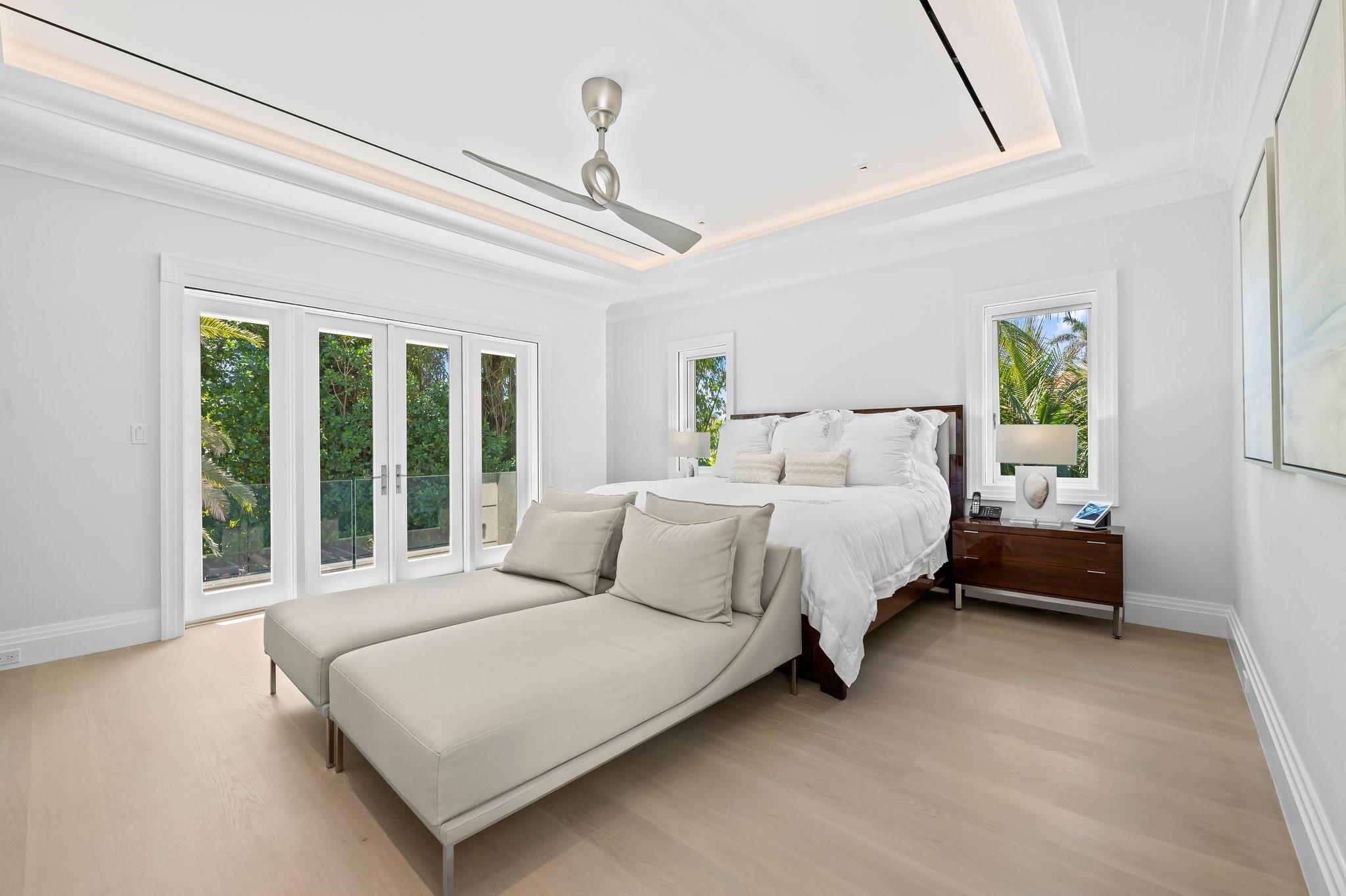 150 Kings Rd Palm Beach, FL 33480 150 Kings Rd Palm Beach, FL 33480