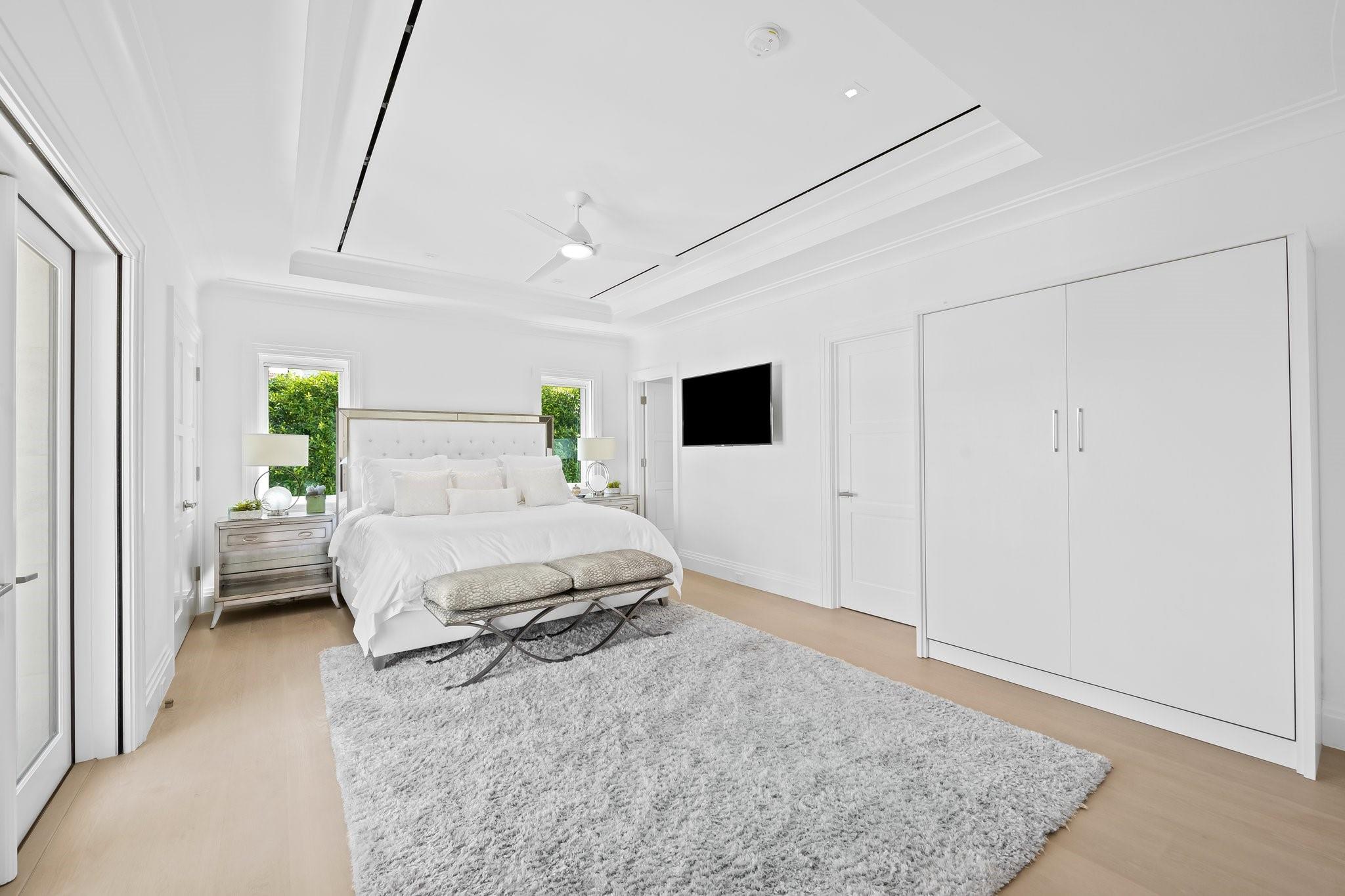 150 Kings Rd Palm Beach, FL 33480 150 Kings Rd Palm Beach, FL 33480