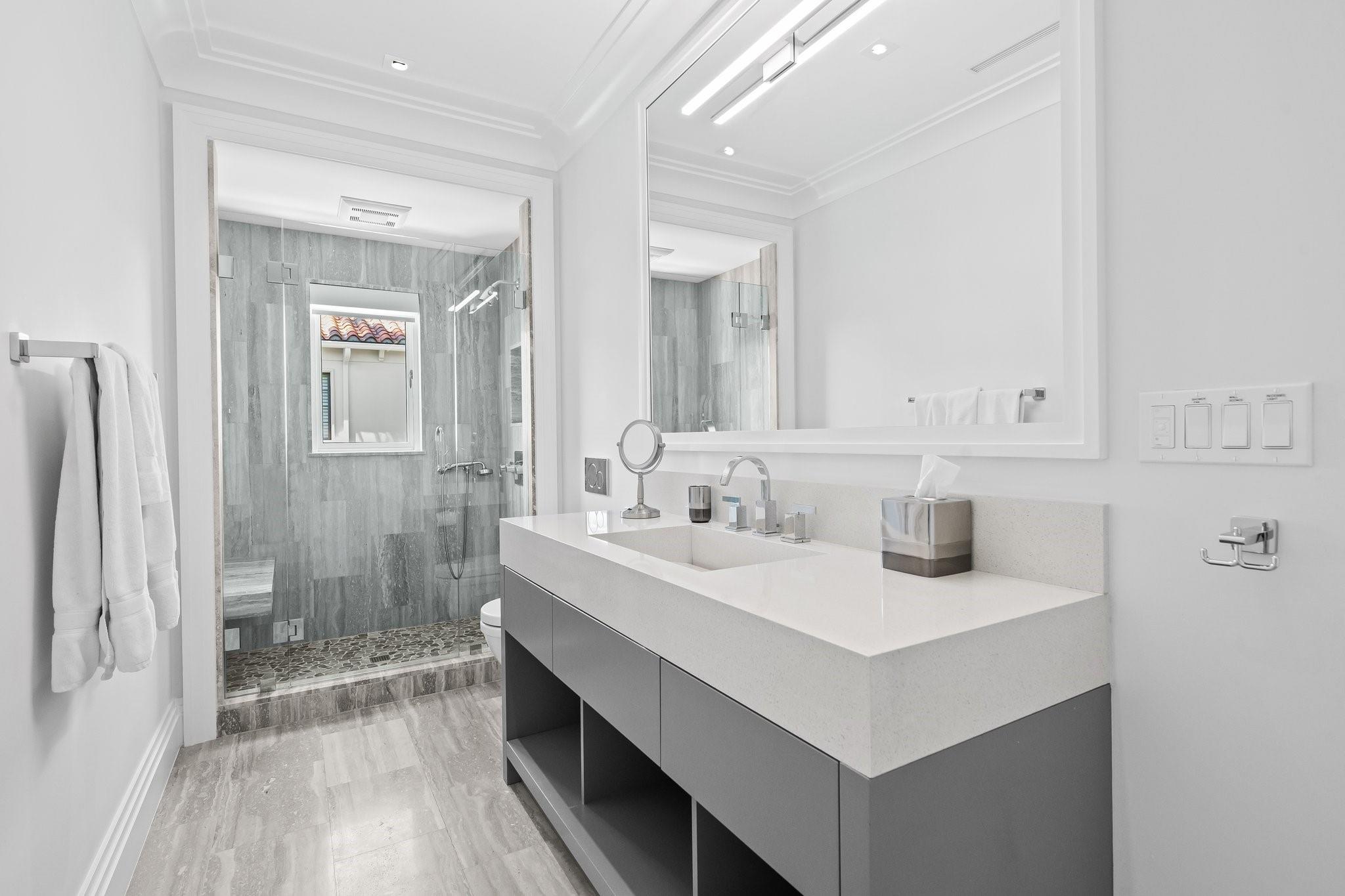 150 Kings Rd Palm Beach, FL 33480 150 Kings Rd Palm Beach, FL 33480