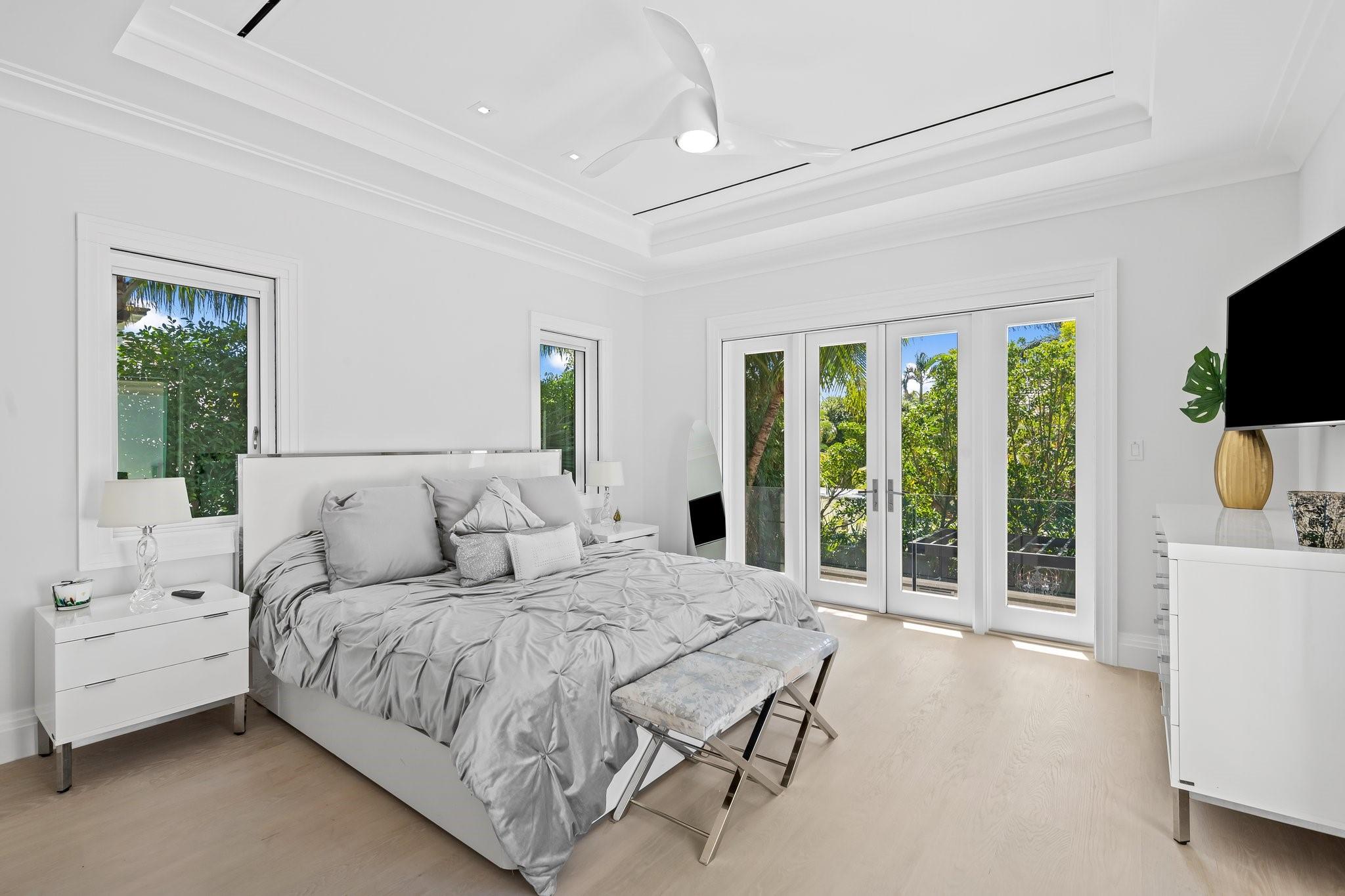 150 Kings Rd Palm Beach, FL 33480 150 Kings Rd Palm Beach, FL 33480