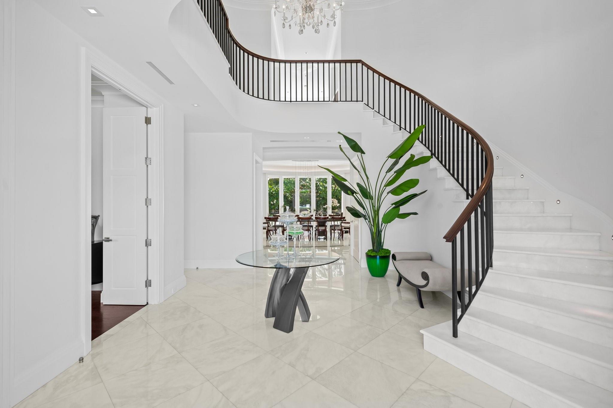 150 Kings Rd Palm Beach, FL 33480 150 Kings Rd Palm Beach, FL 33480