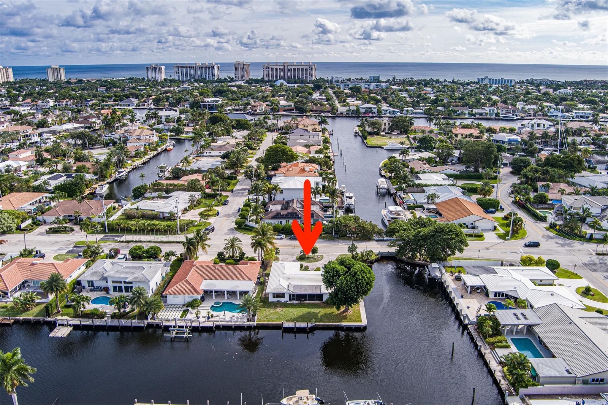 5601 Bayview Dr Fort Lauderdale, FL 33308