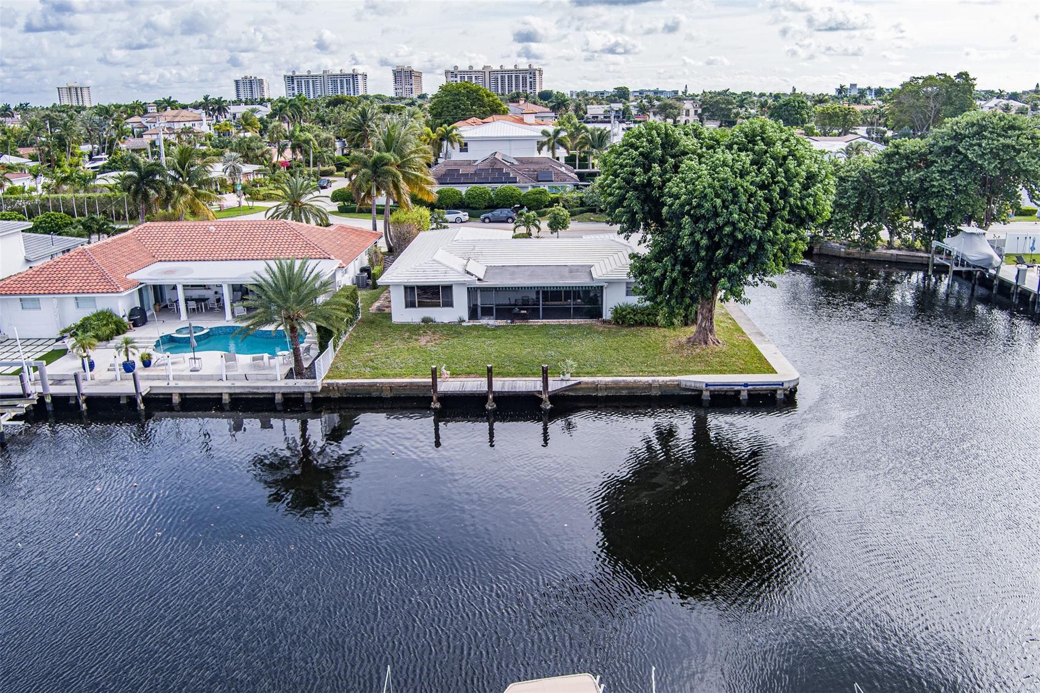 5601 Bayview Dr Fort Lauderdale, FL 33308