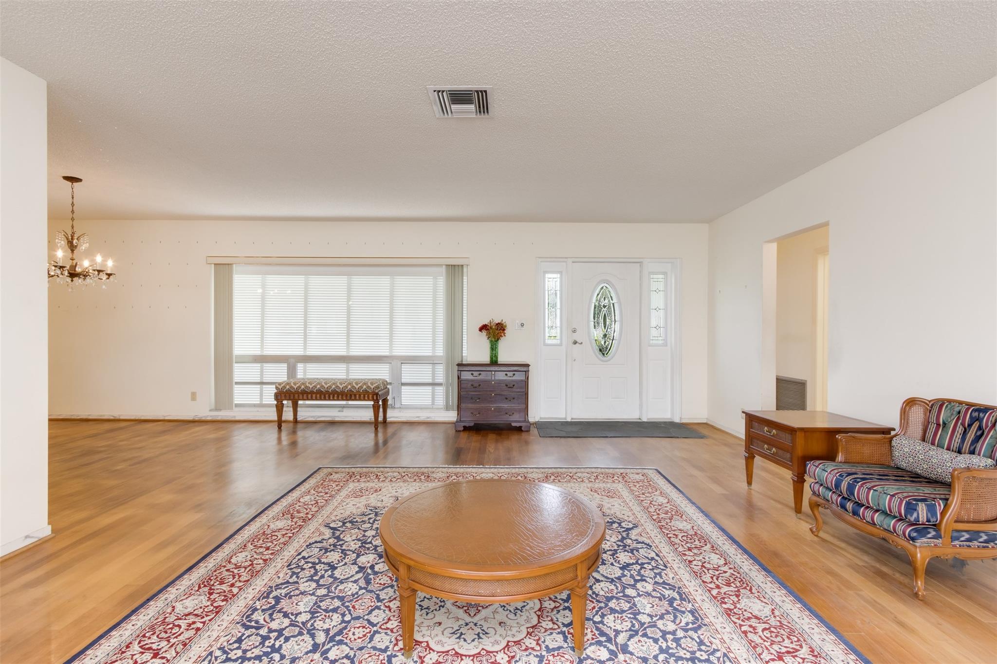 5601 Bayview Dr Fort Lauderdale, FL 33308