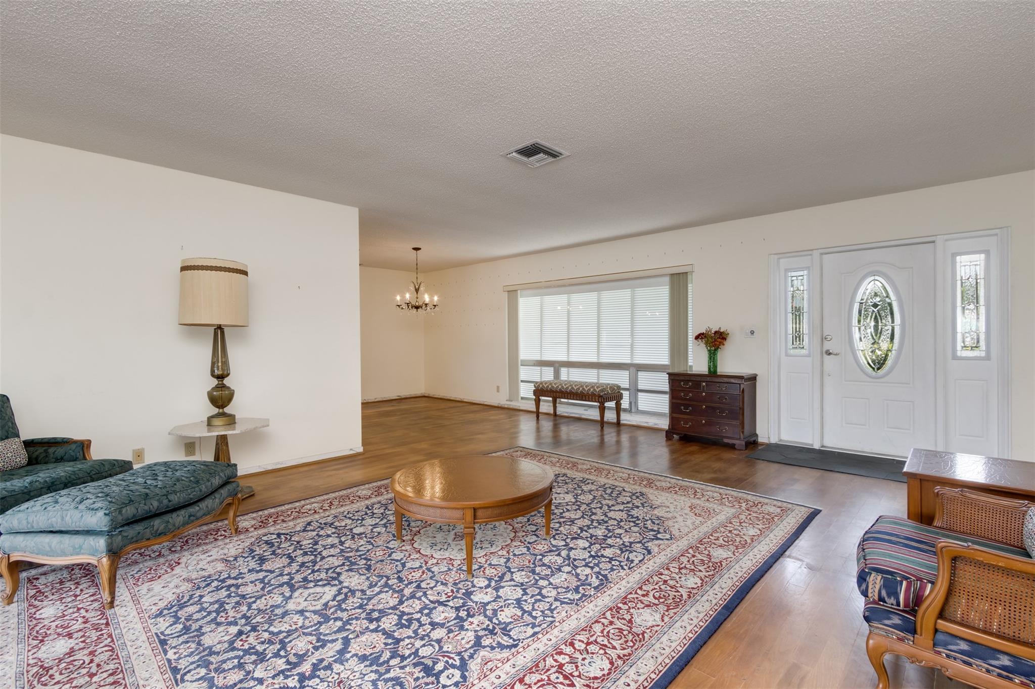 5601 Bayview Dr Fort Lauderdale, FL 33308