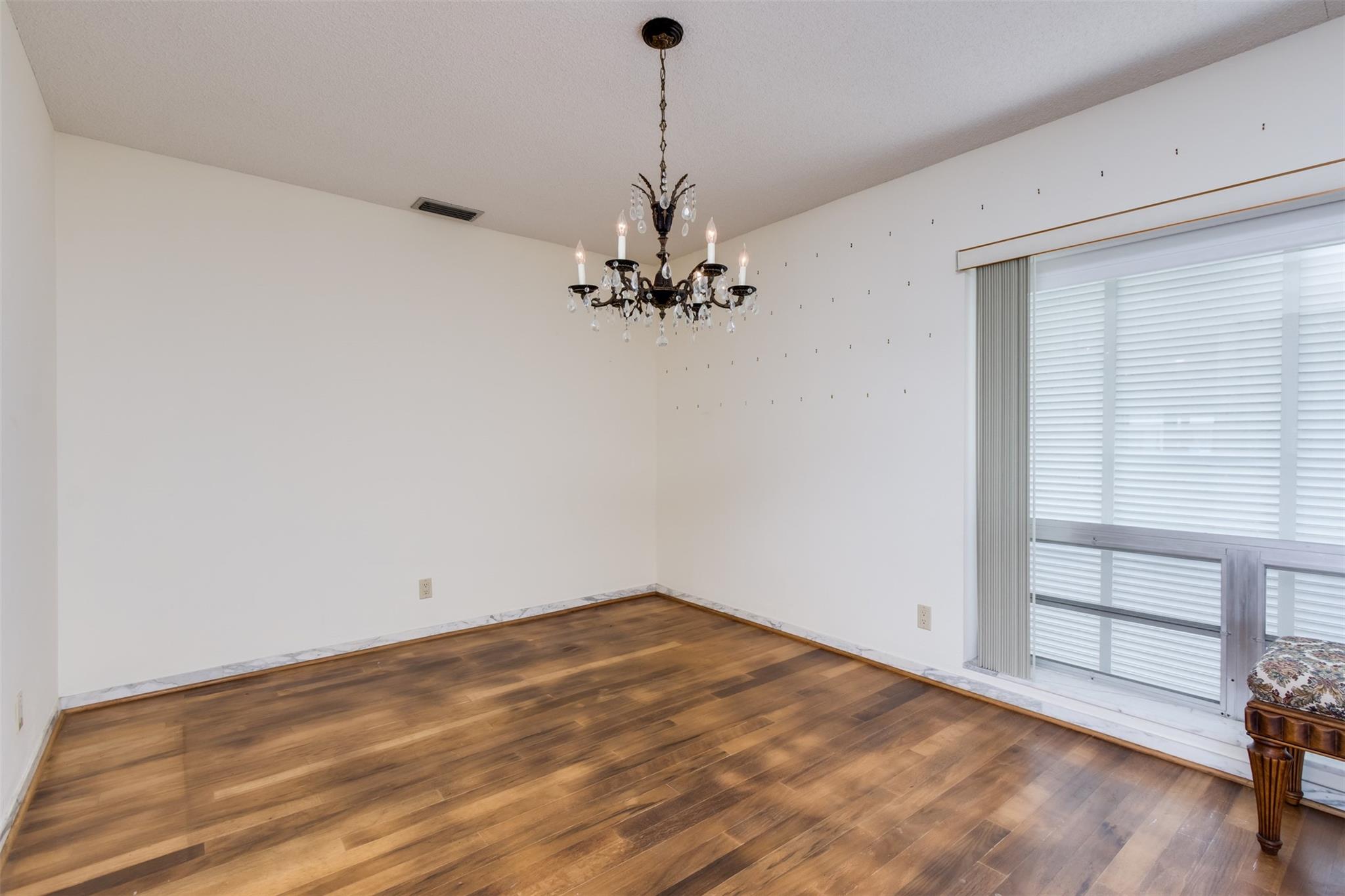 5601 Bayview Dr Fort Lauderdale, FL 33308