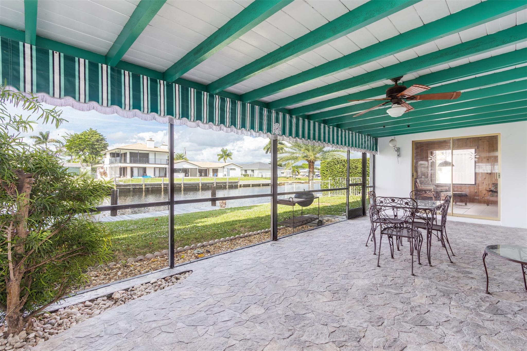 5601 Bayview Dr Fort Lauderdale, FL 33308