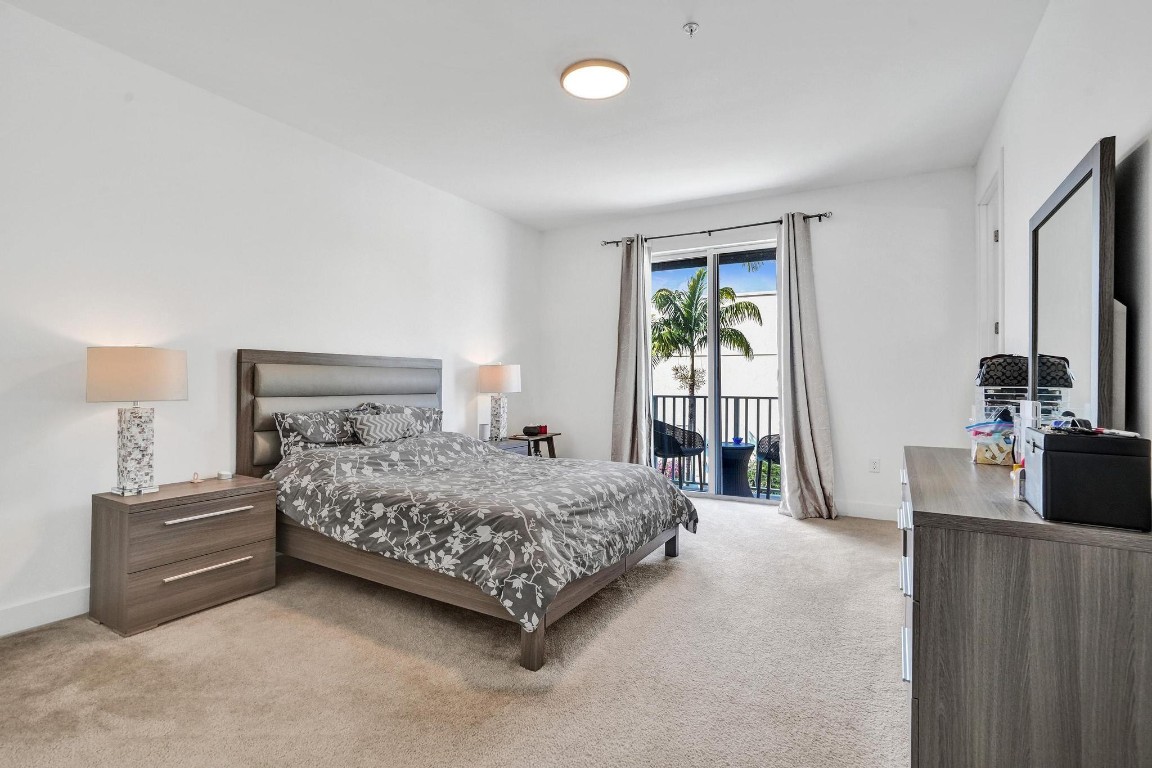 480 NE 35th Ct #2 Oakland Park, FL 33334