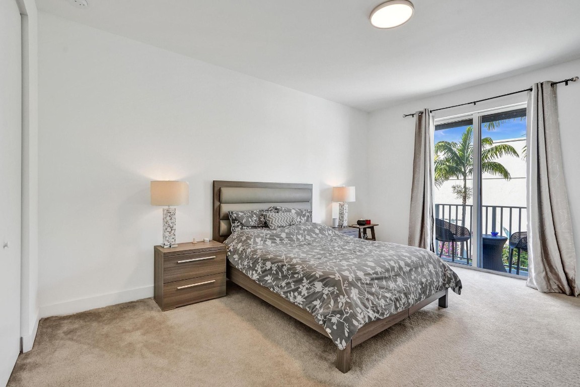 480 NE 35th Ct #2 Oakland Park, FL 33334