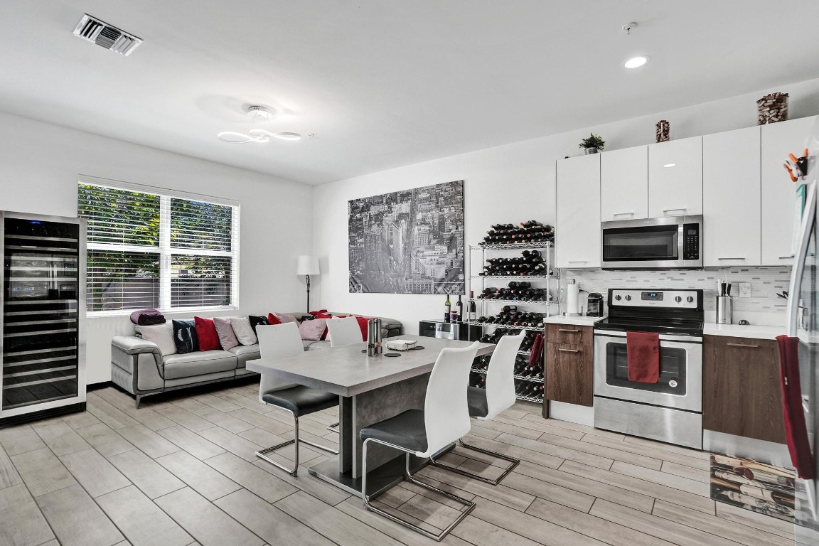 480 NE 35th Ct #2 Oakland Park, FL 33334