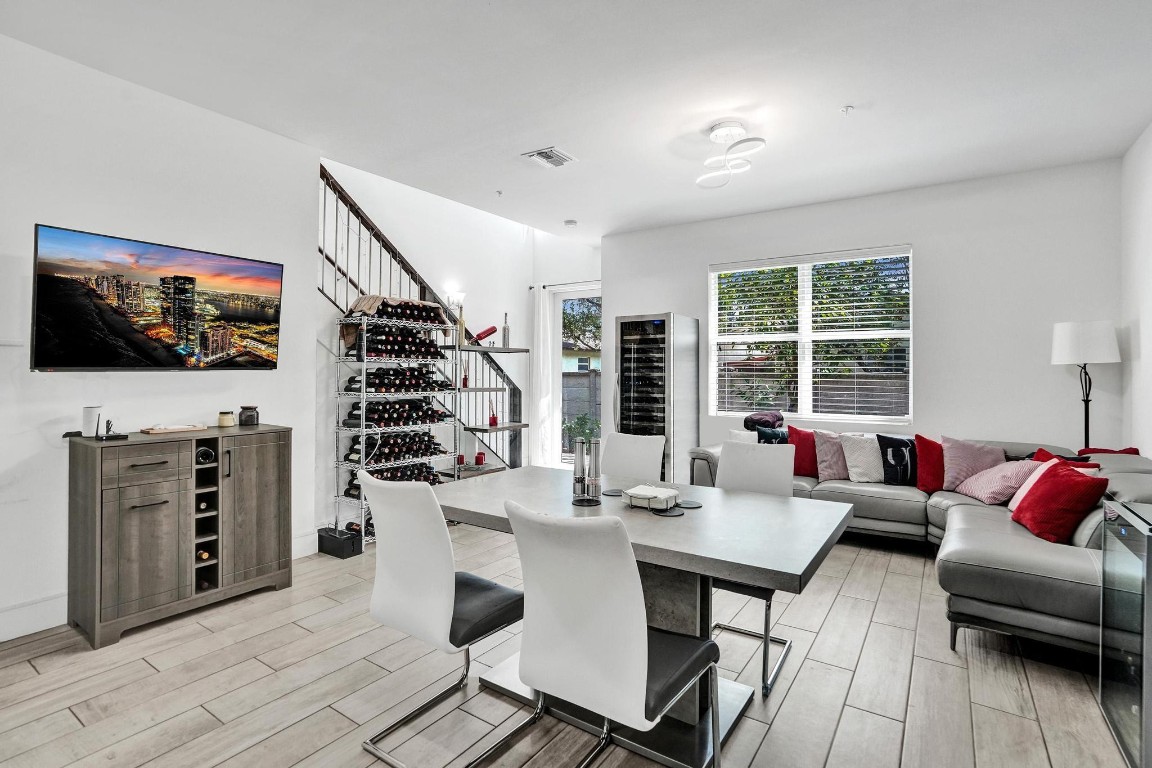 480 NE 35th Ct #2 Oakland Park, FL 33334