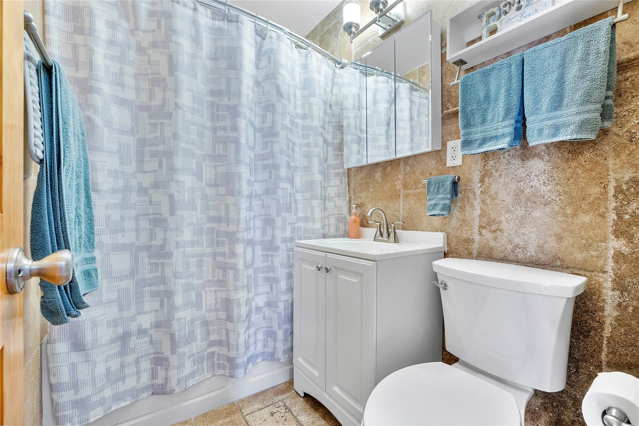 731 SE 4th Ave Pompano Beach, FL 33060