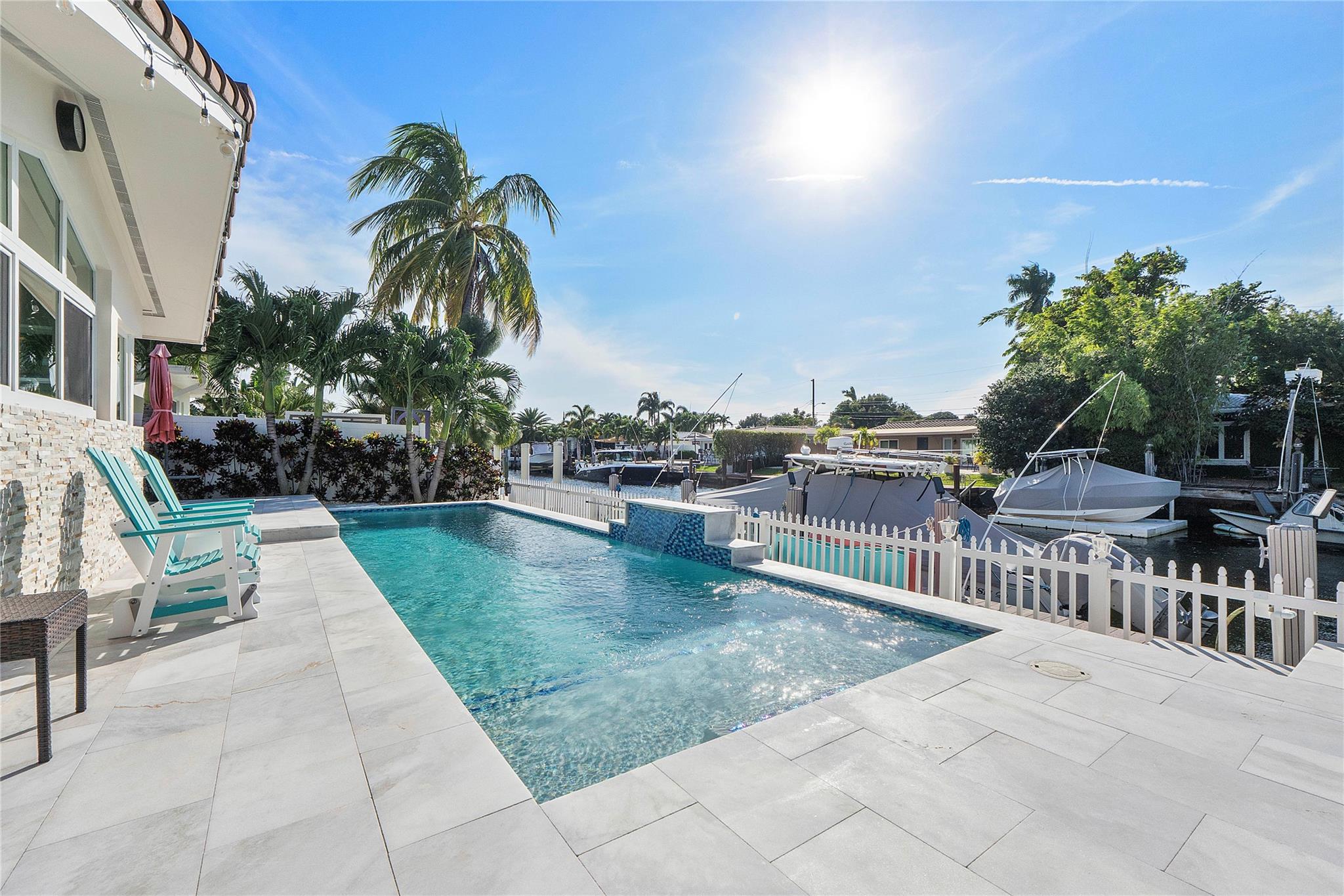 731 SE 4th Ave Pompano Beach, FL 33060