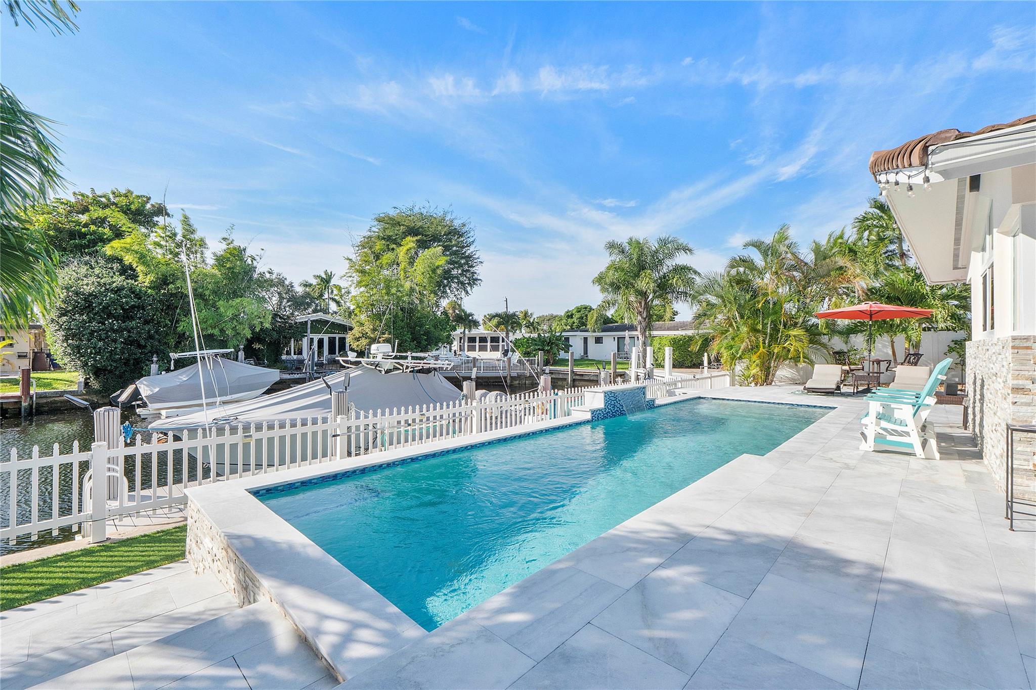 731 SE 4th Ave Pompano Beach, FL 33060