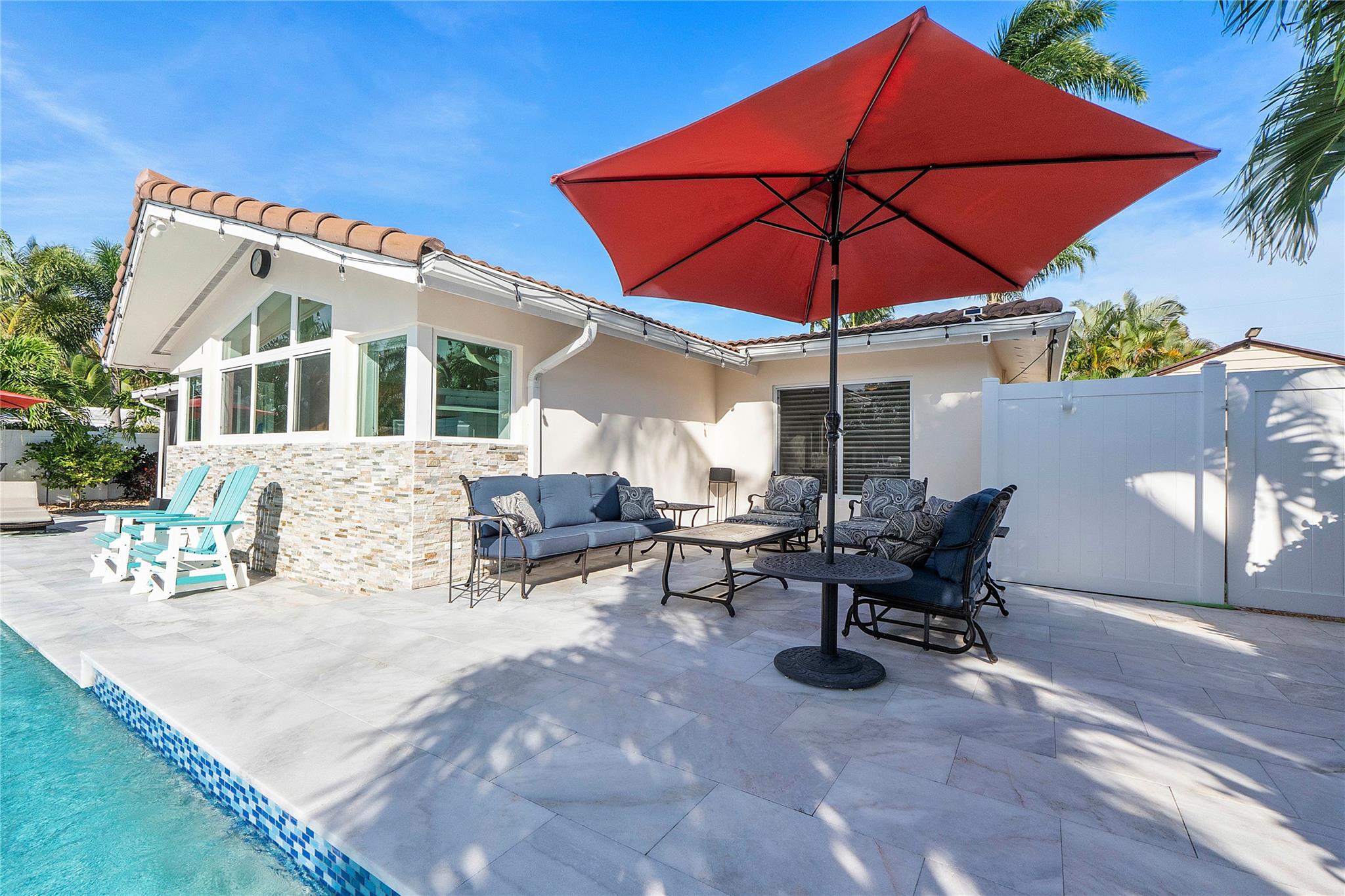 731 SE 4th Ave Pompano Beach, FL 33060