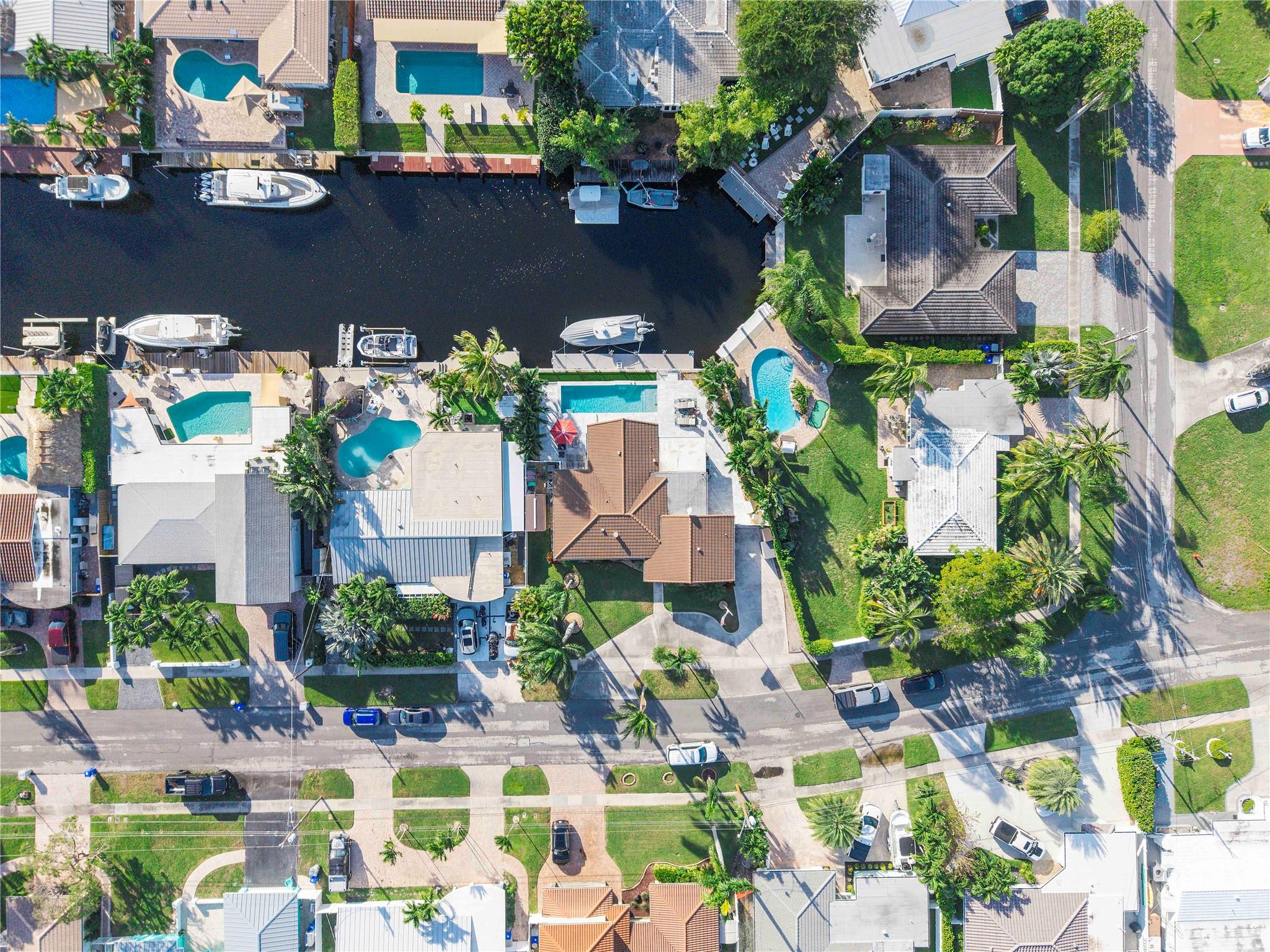 731 SE 4th Ave Pompano Beach, FL 33060