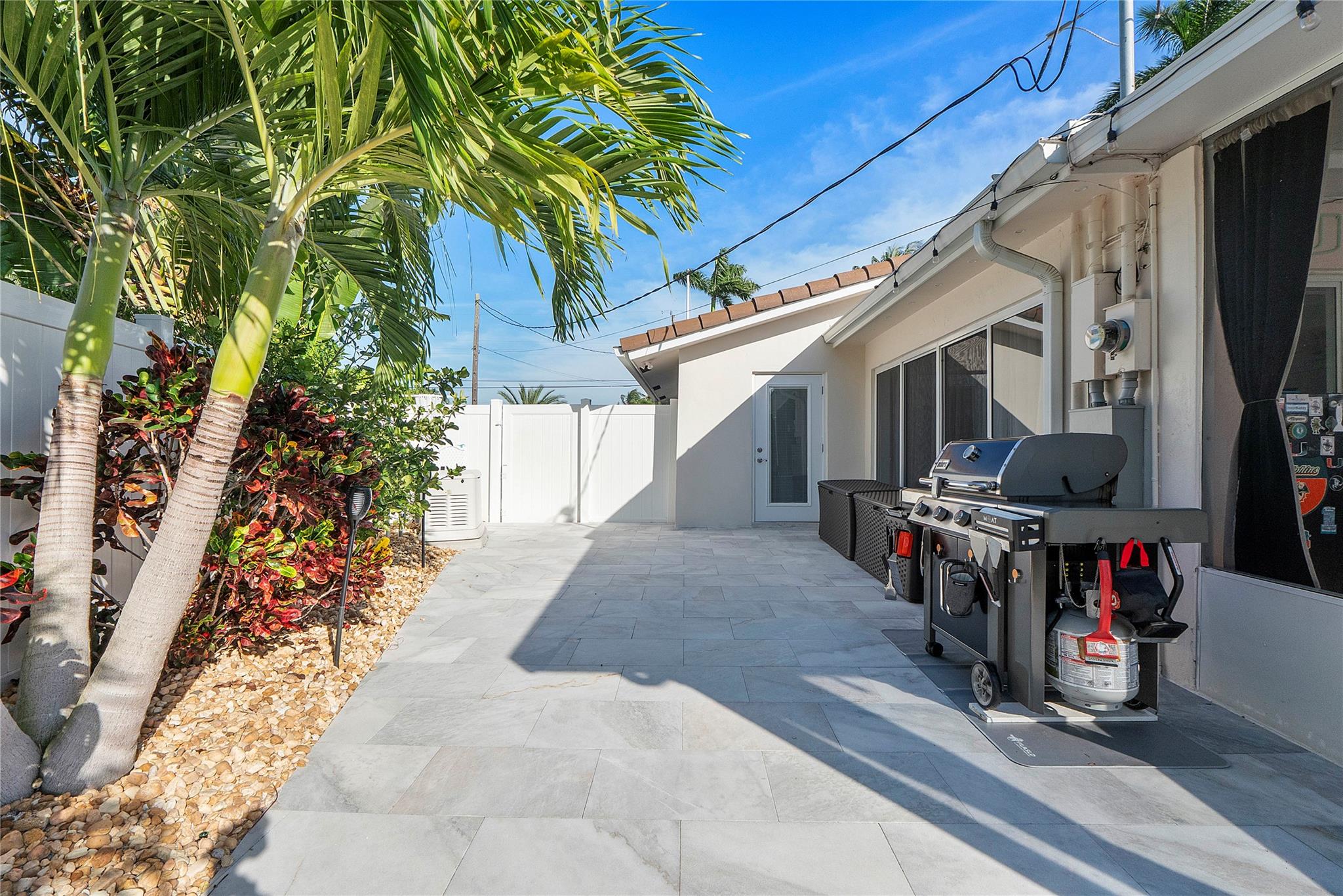 731 SE 4th Ave Pompano Beach, FL 33060