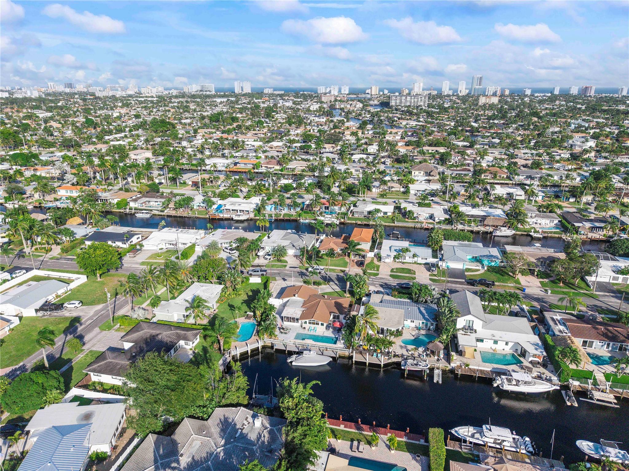 731 SE 4th Ave Pompano Beach, FL 33060