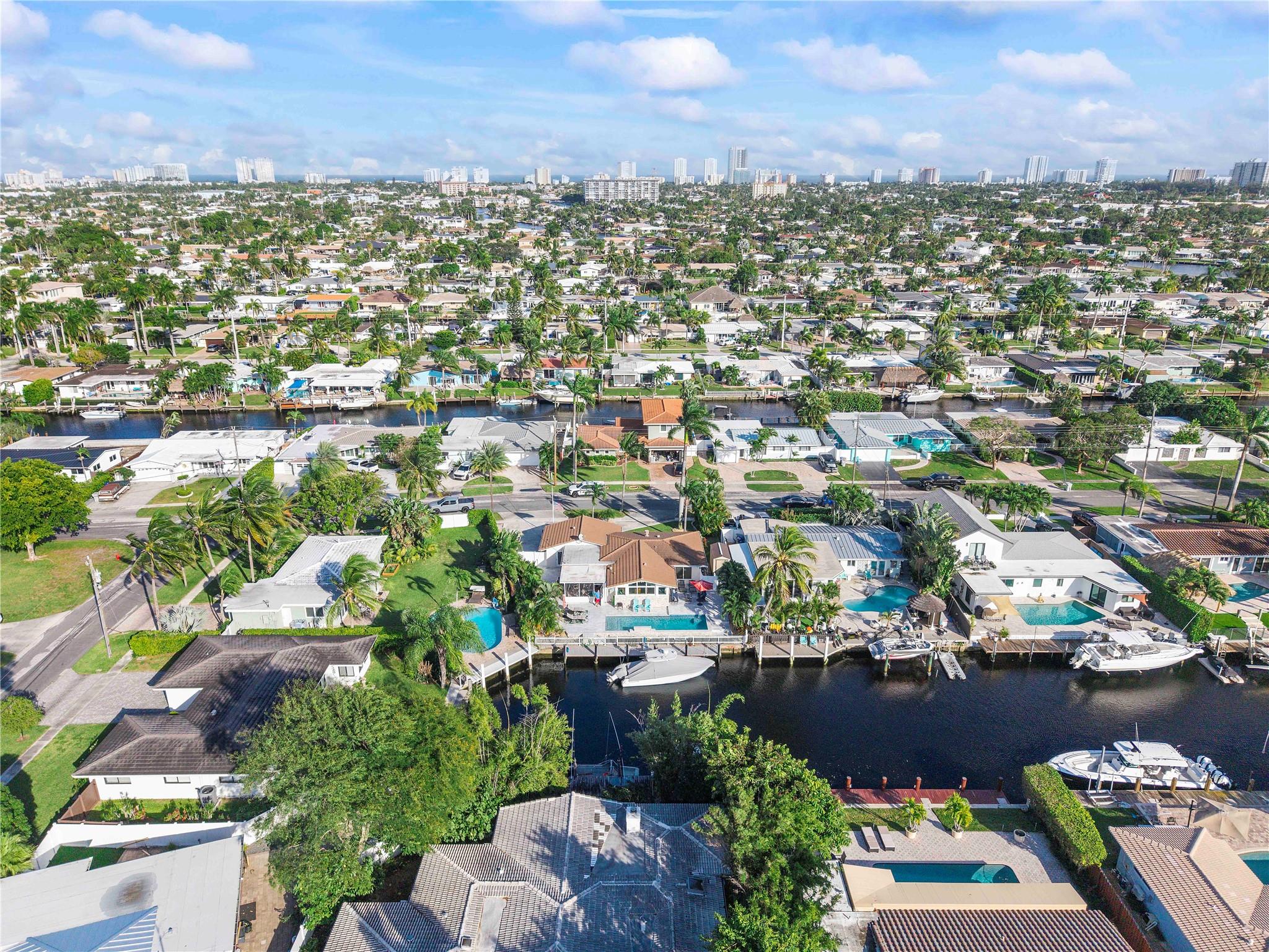 731 SE 4th Ave Pompano Beach, FL 33060