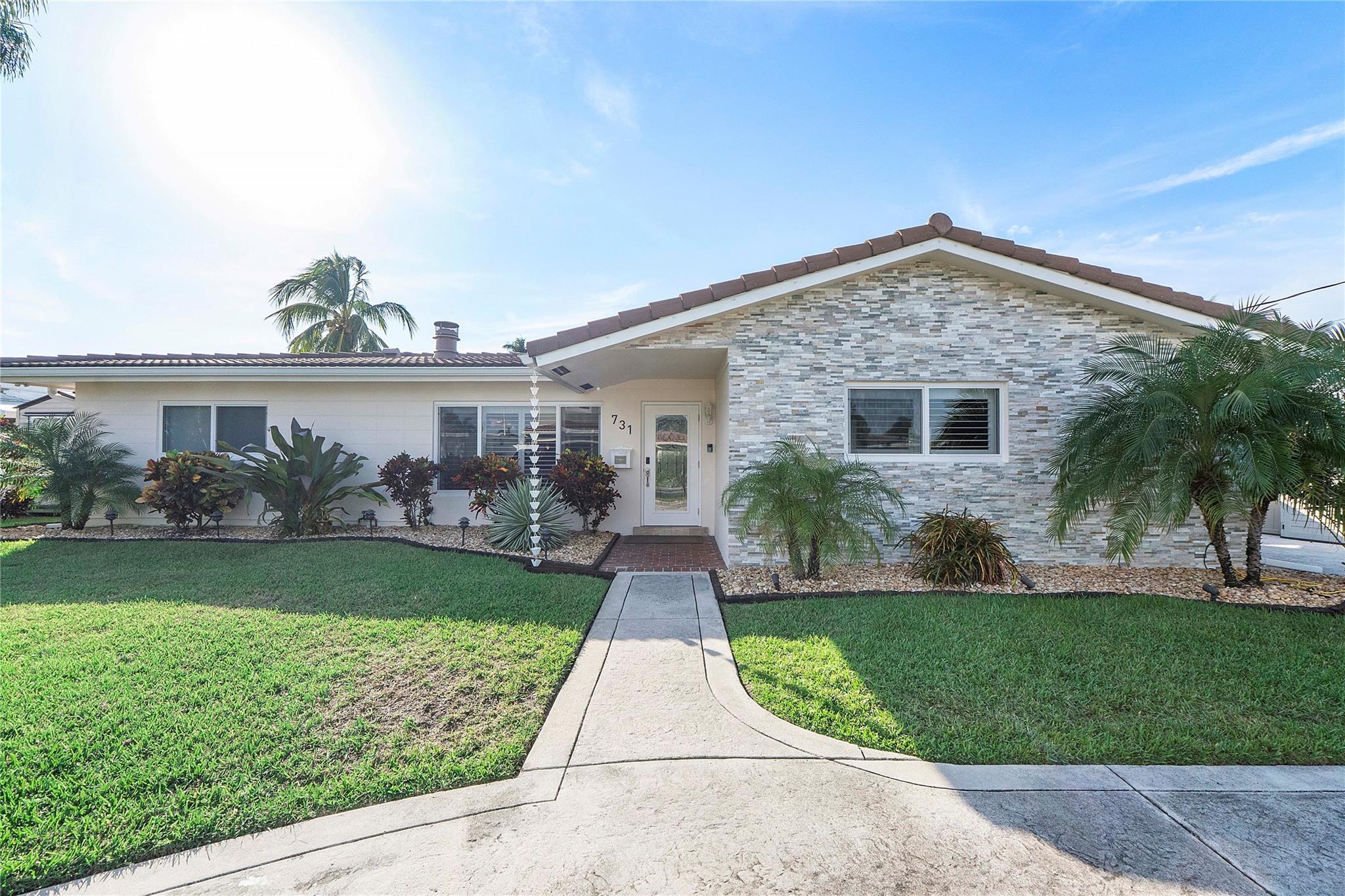 731 SE 4th Ave Pompano Beach, FL 33060
