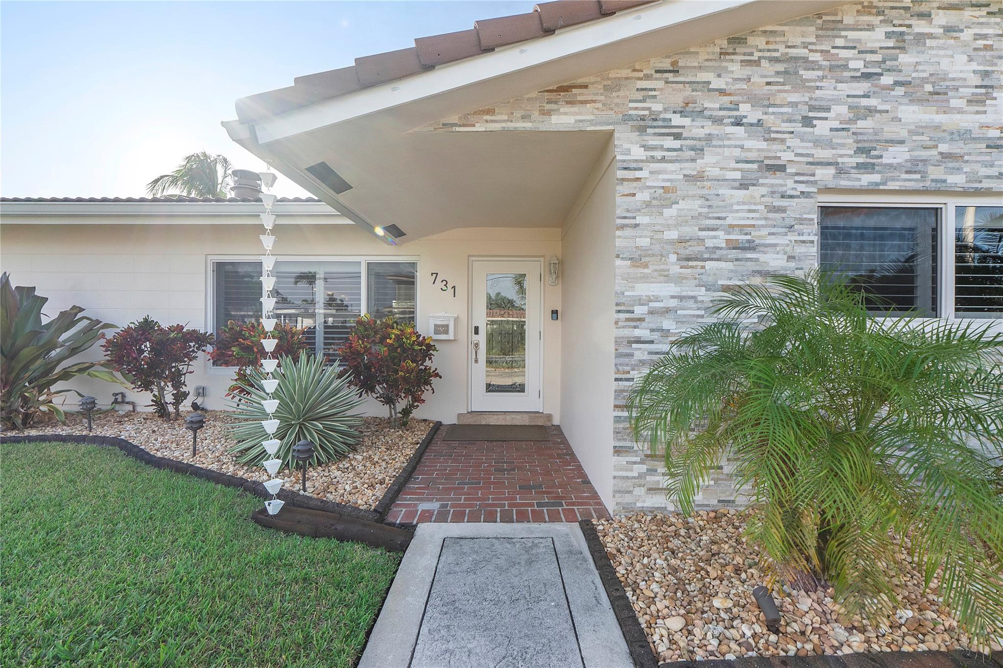 731 SE 4th Ave Pompano Beach, FL 33060