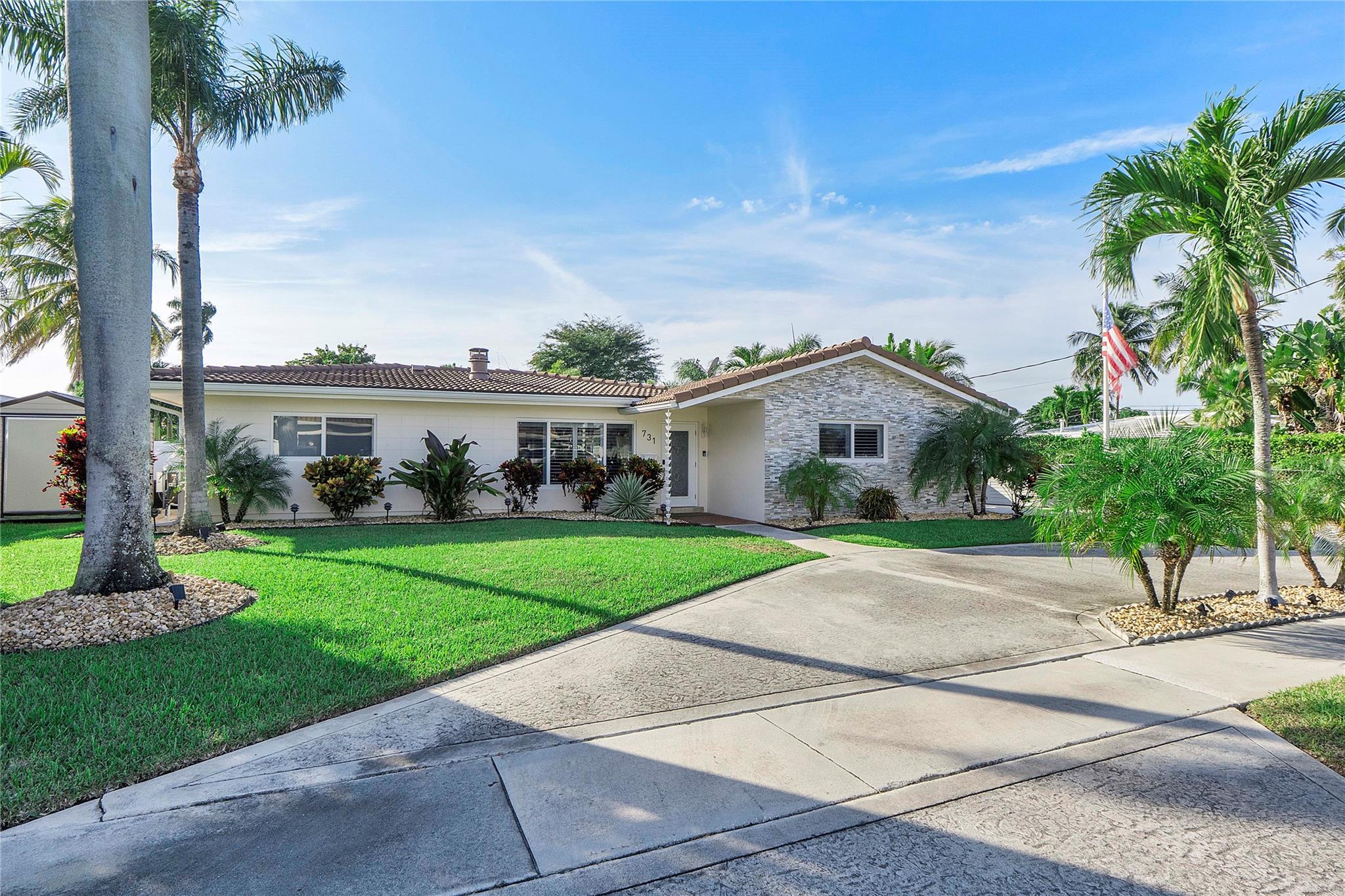 731 SE 4th Ave Pompano Beach, FL 33060