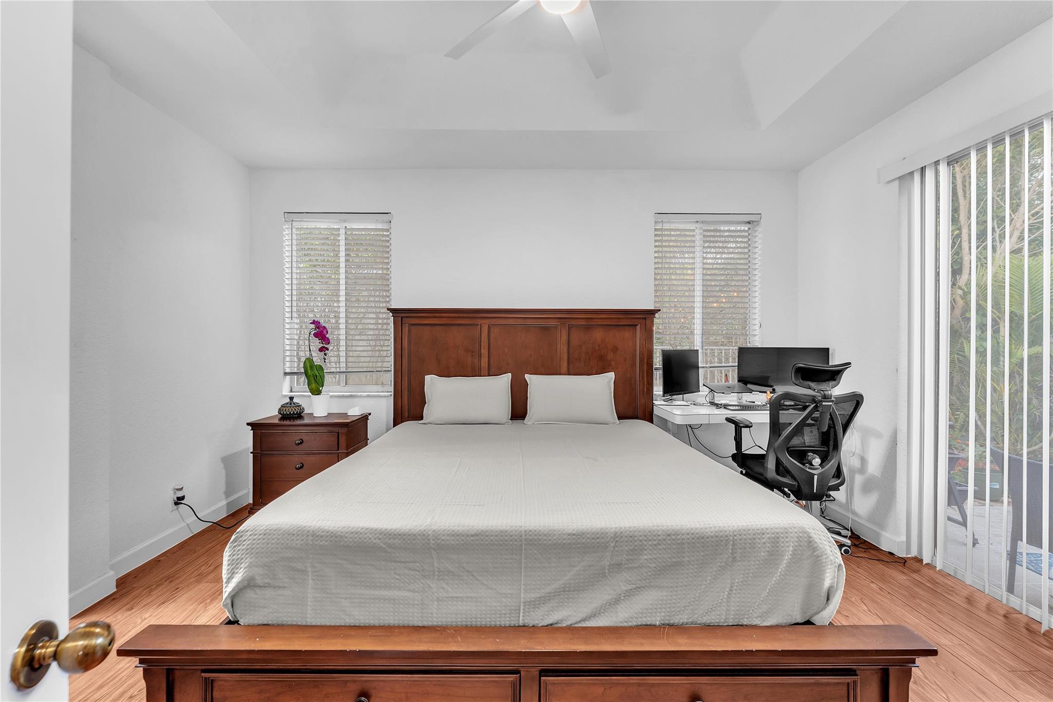 1059 Golden Cane Dr Weston, FL 33327