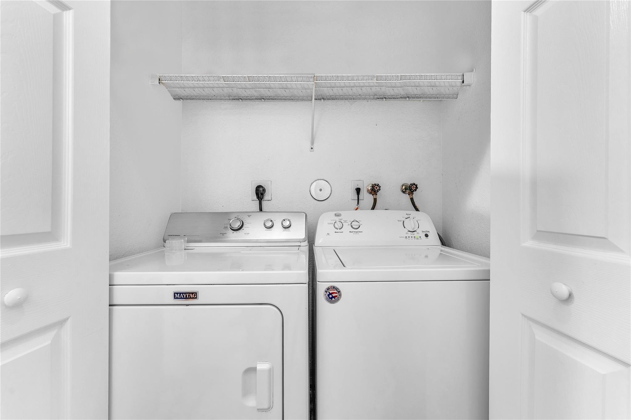 1059 Golden Cane Dr Weston, FL 33327