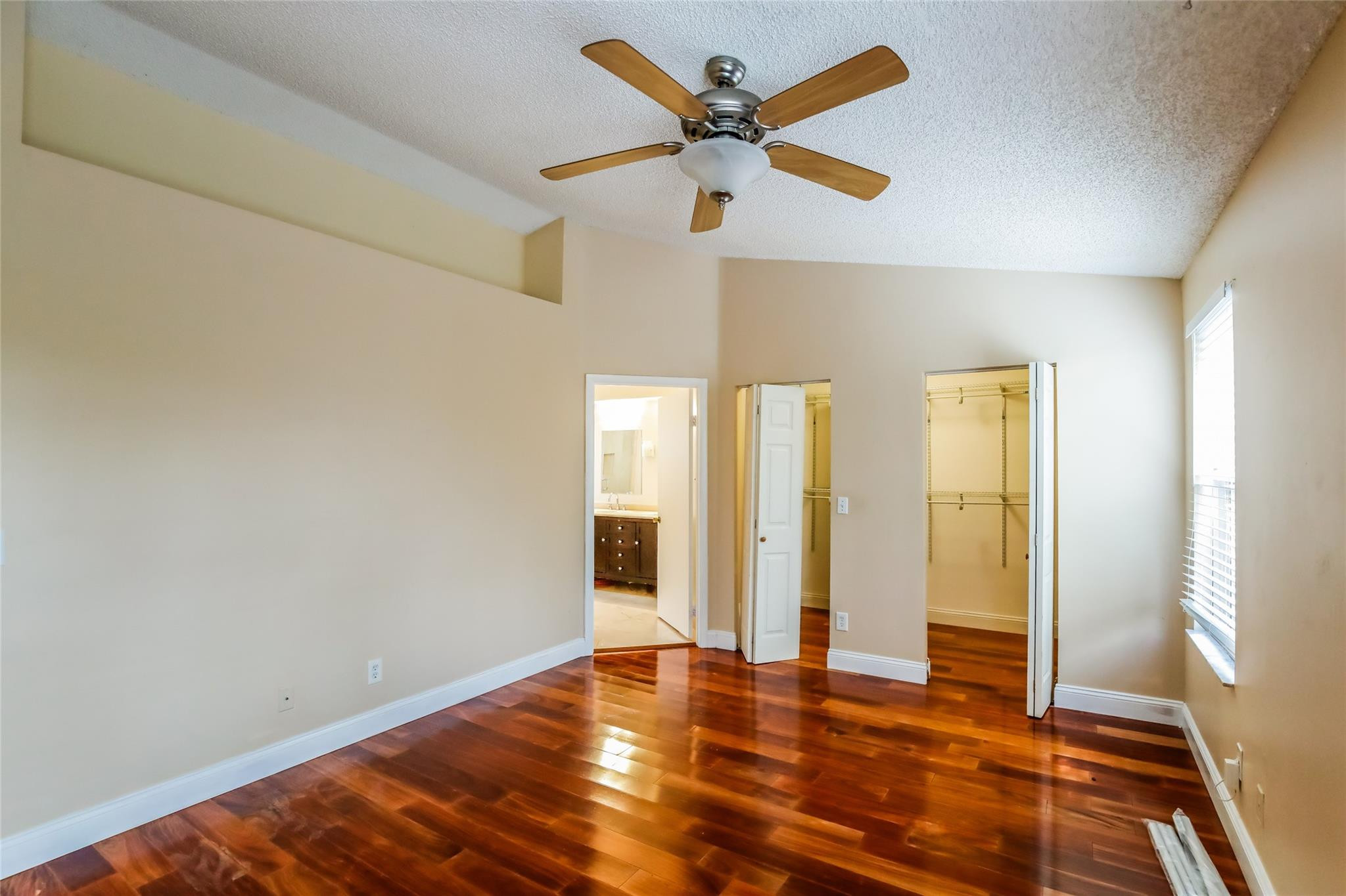 20742 NW 3rd Pembroke Pines, FL 33029