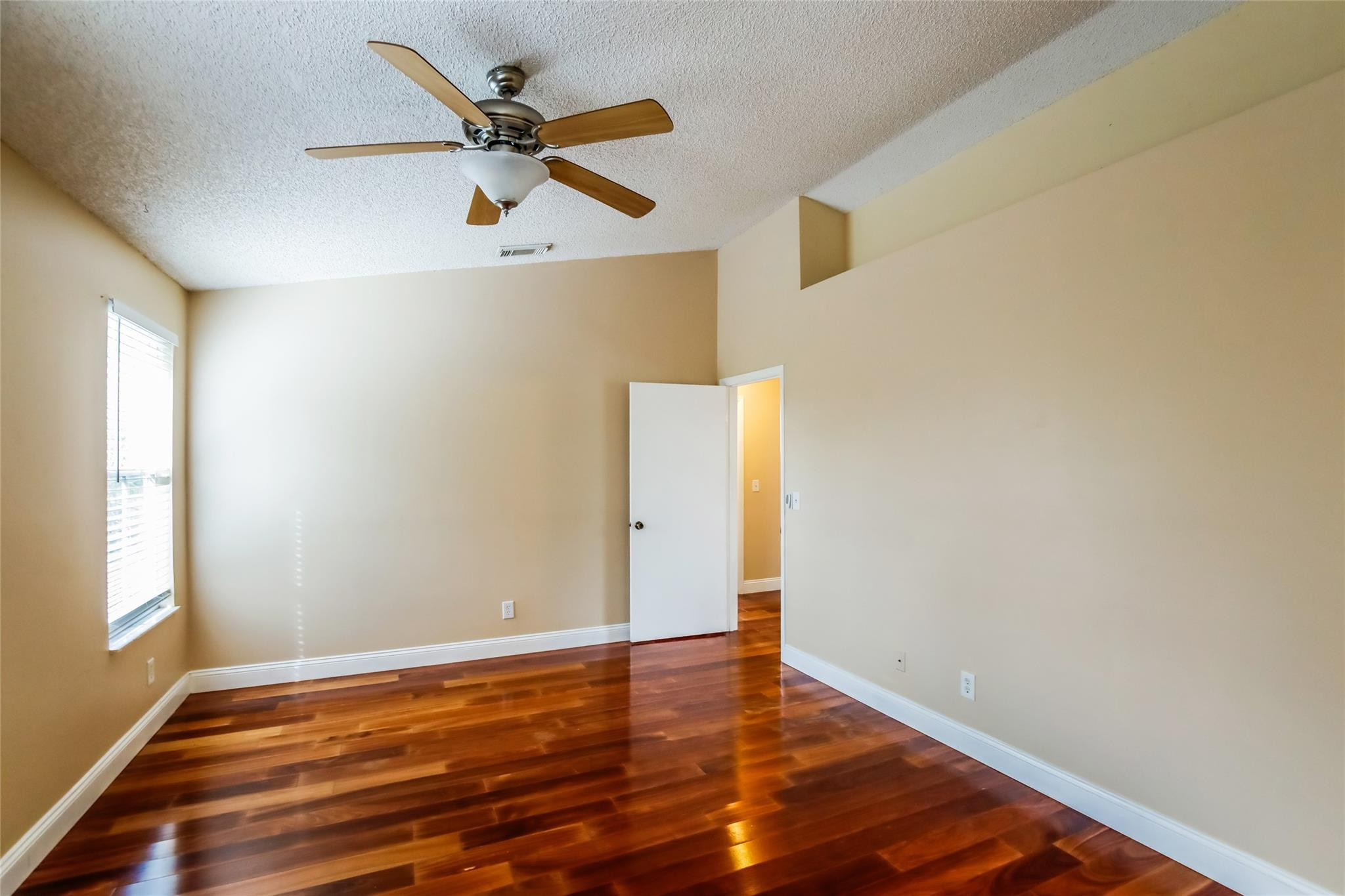 20742 NW 3rd Pembroke Pines, FL 33029