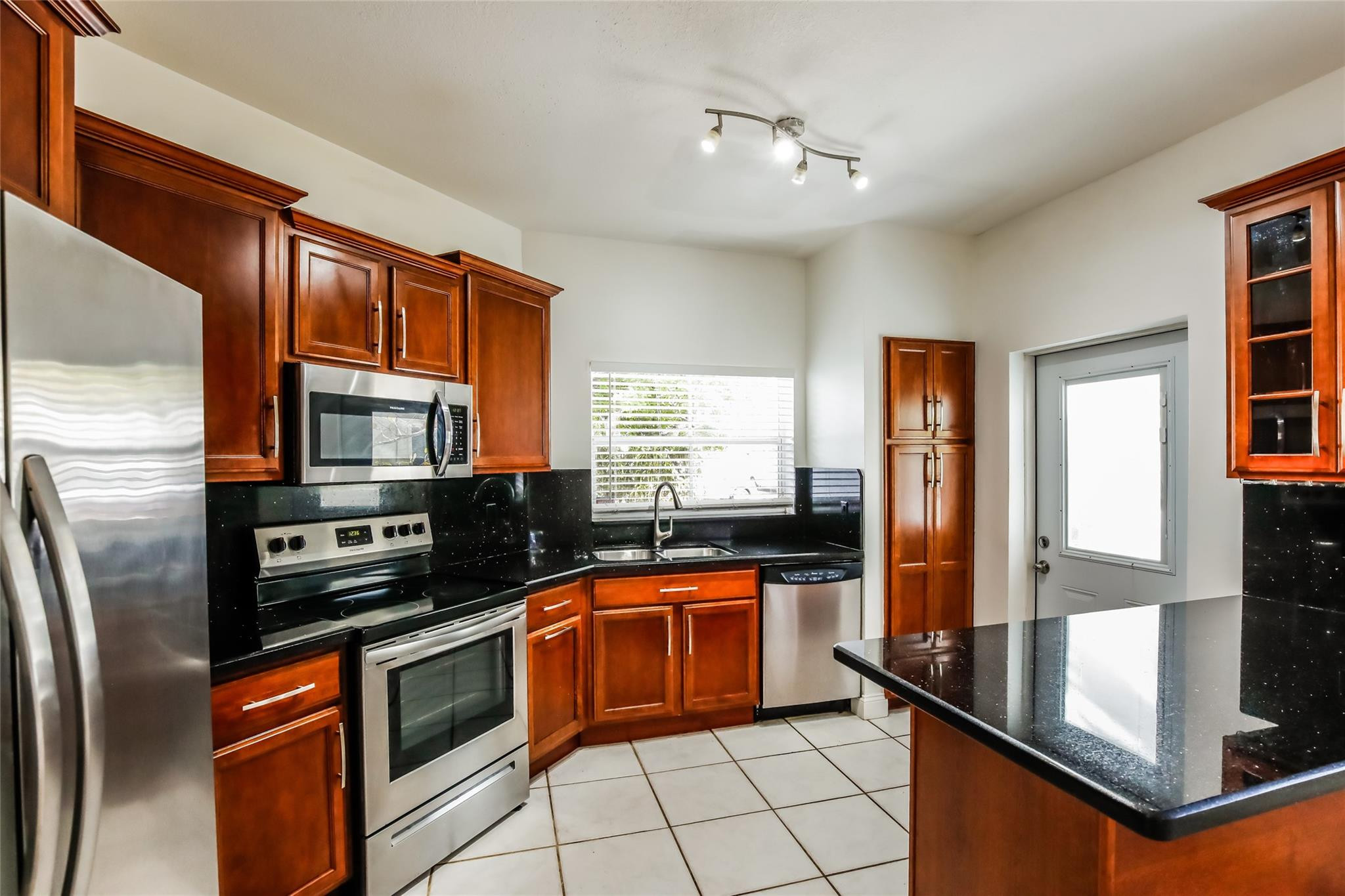 20742 NW 3rd Pembroke Pines, FL 33029