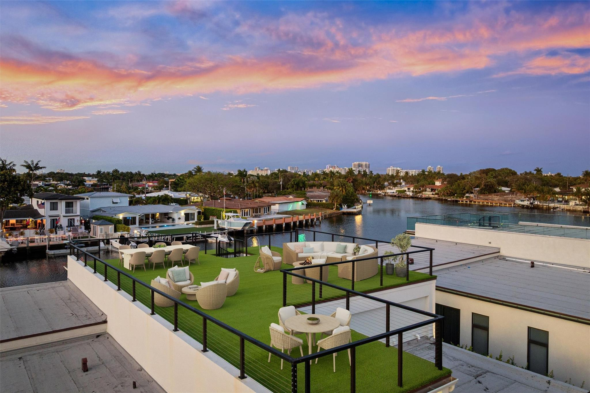 2221 NE 19th Fort Lauderdale, FL 33305