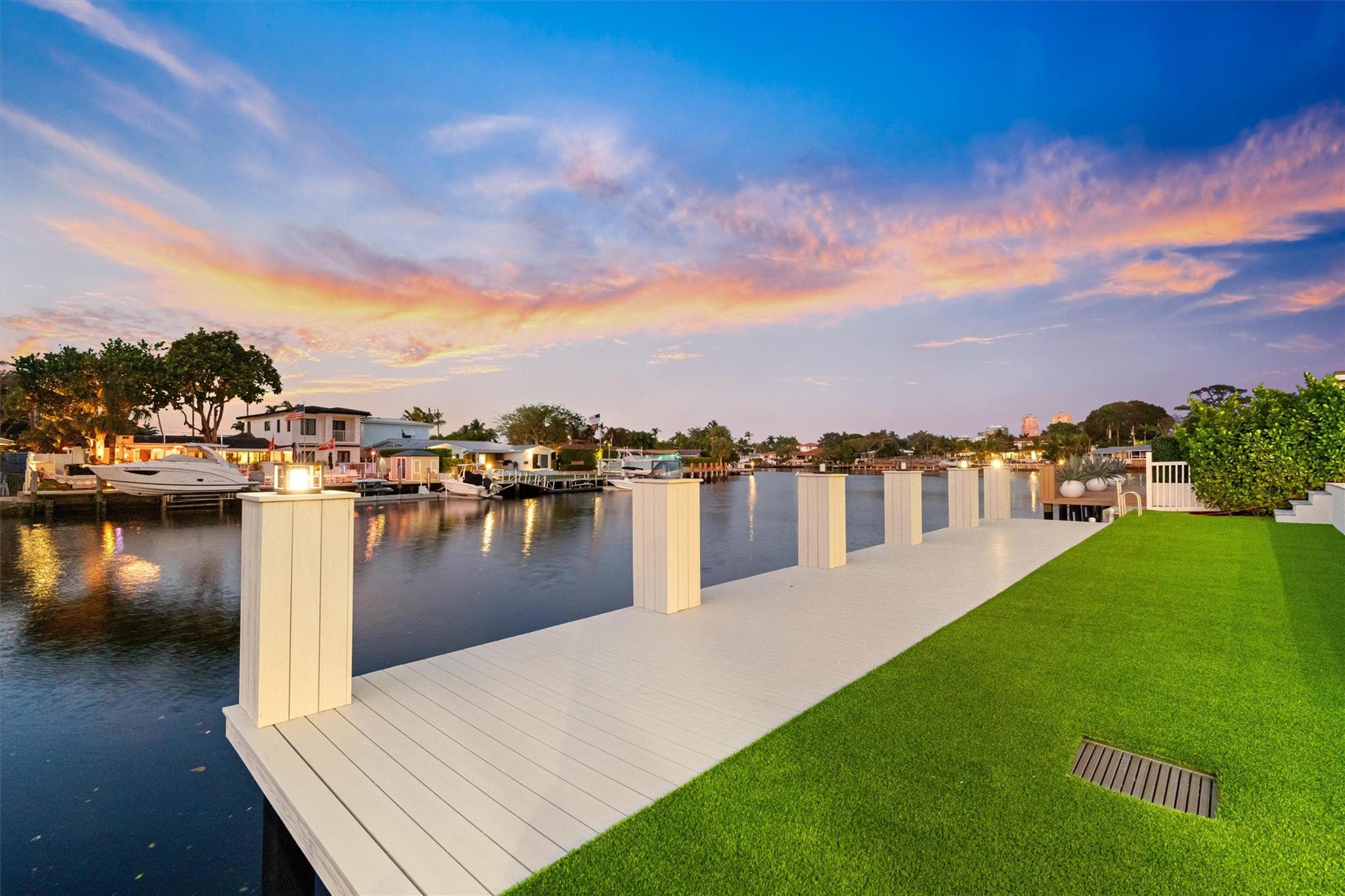 2221 NE 19th Fort Lauderdale, FL 33305