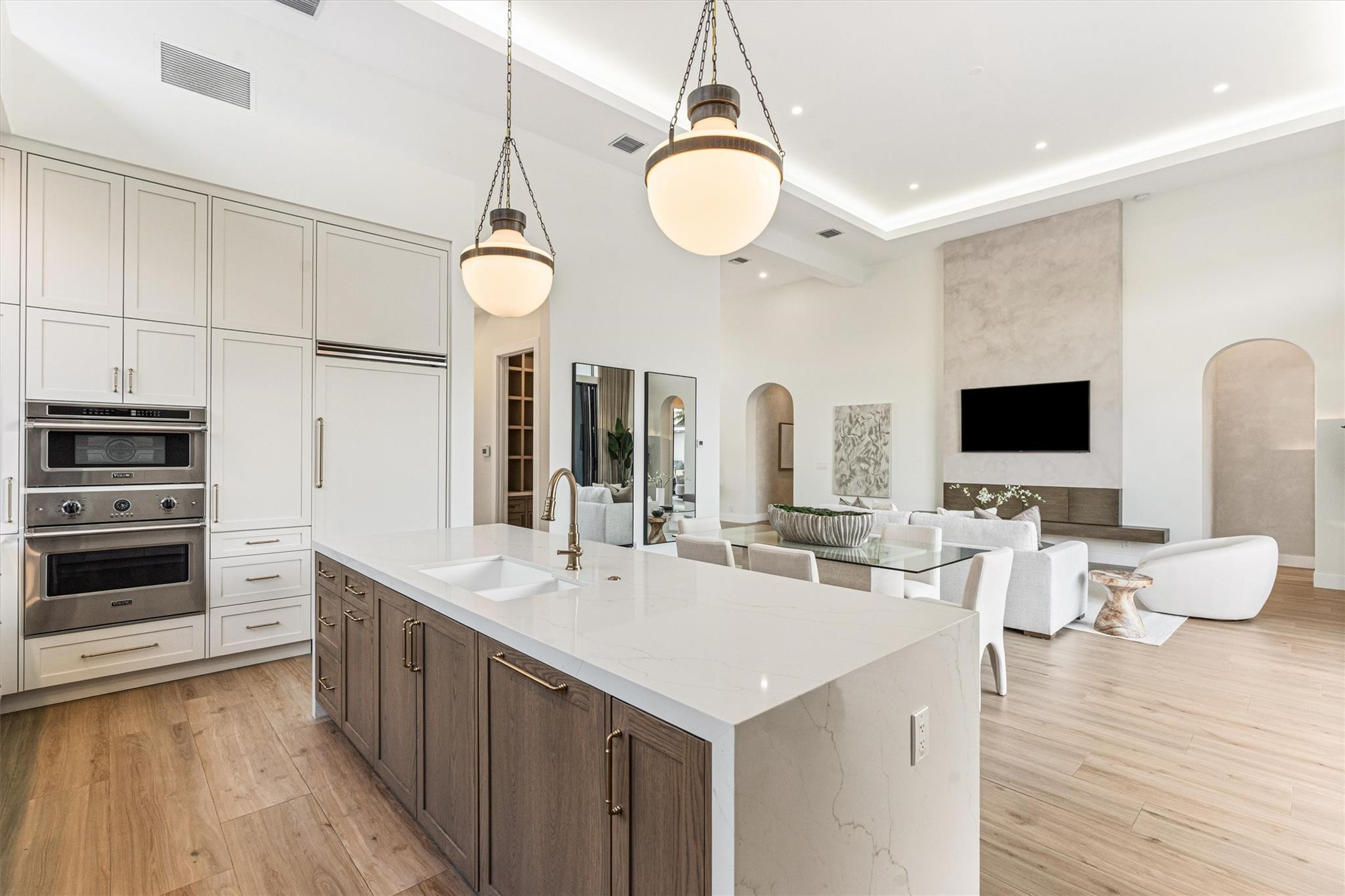 2221 NE 19th Fort Lauderdale, FL 33305