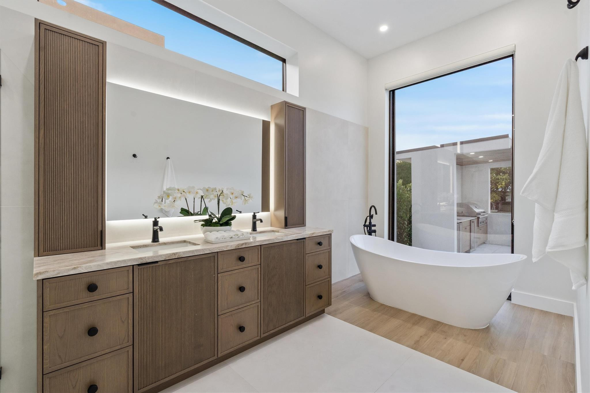 2221 NE 19th Fort Lauderdale, FL 33305