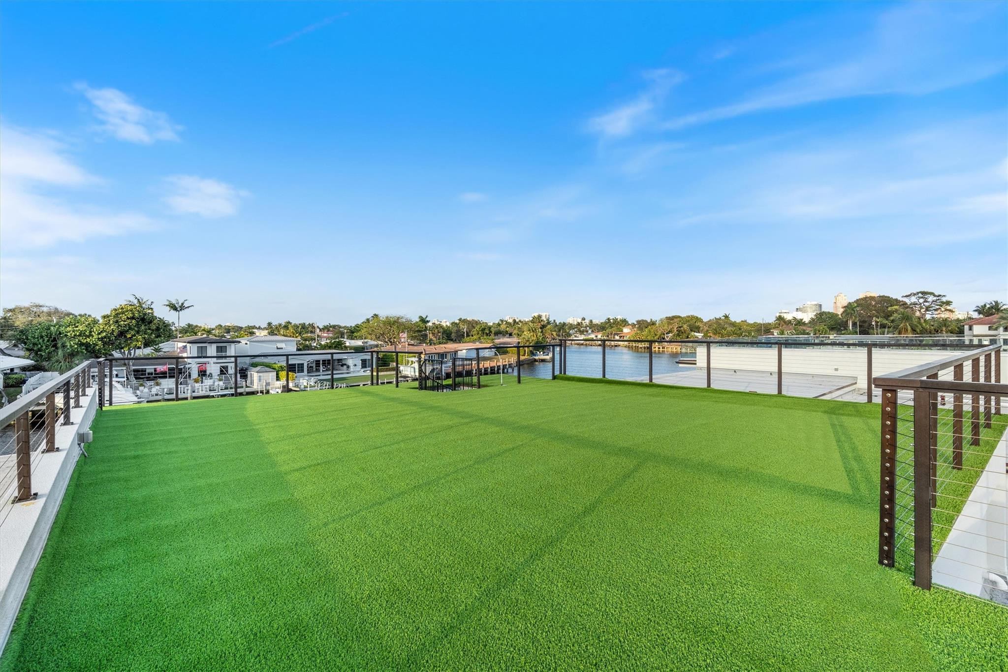 2221 NE 19th Fort Lauderdale, FL 33305