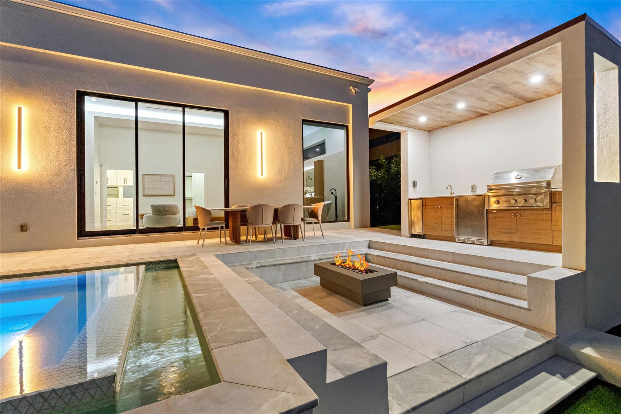 2221 NE 19th Fort Lauderdale, FL 33305