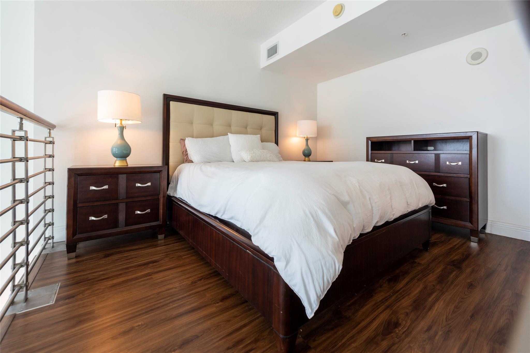 image Brickell on the River South13