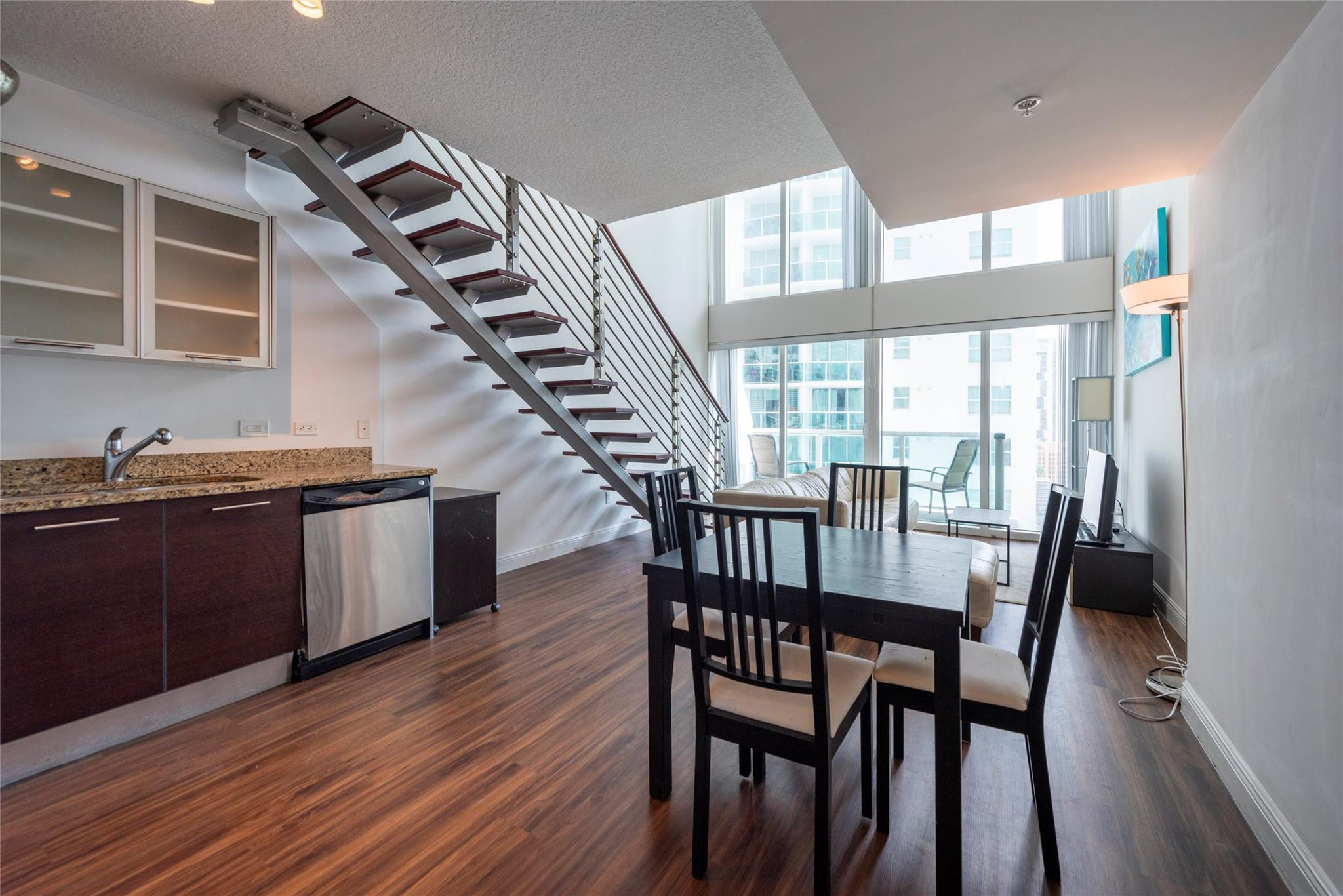 image Brickell on the River South2