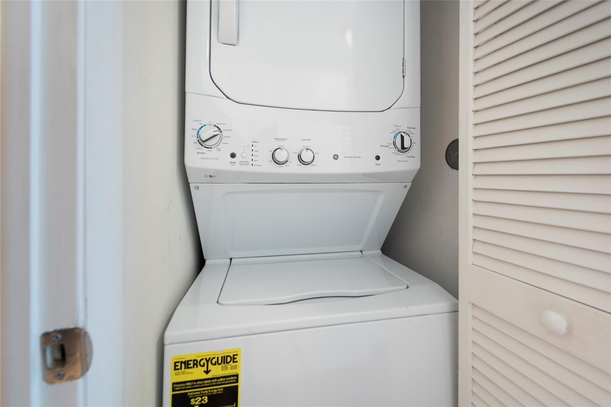 image Brickell on the River South8